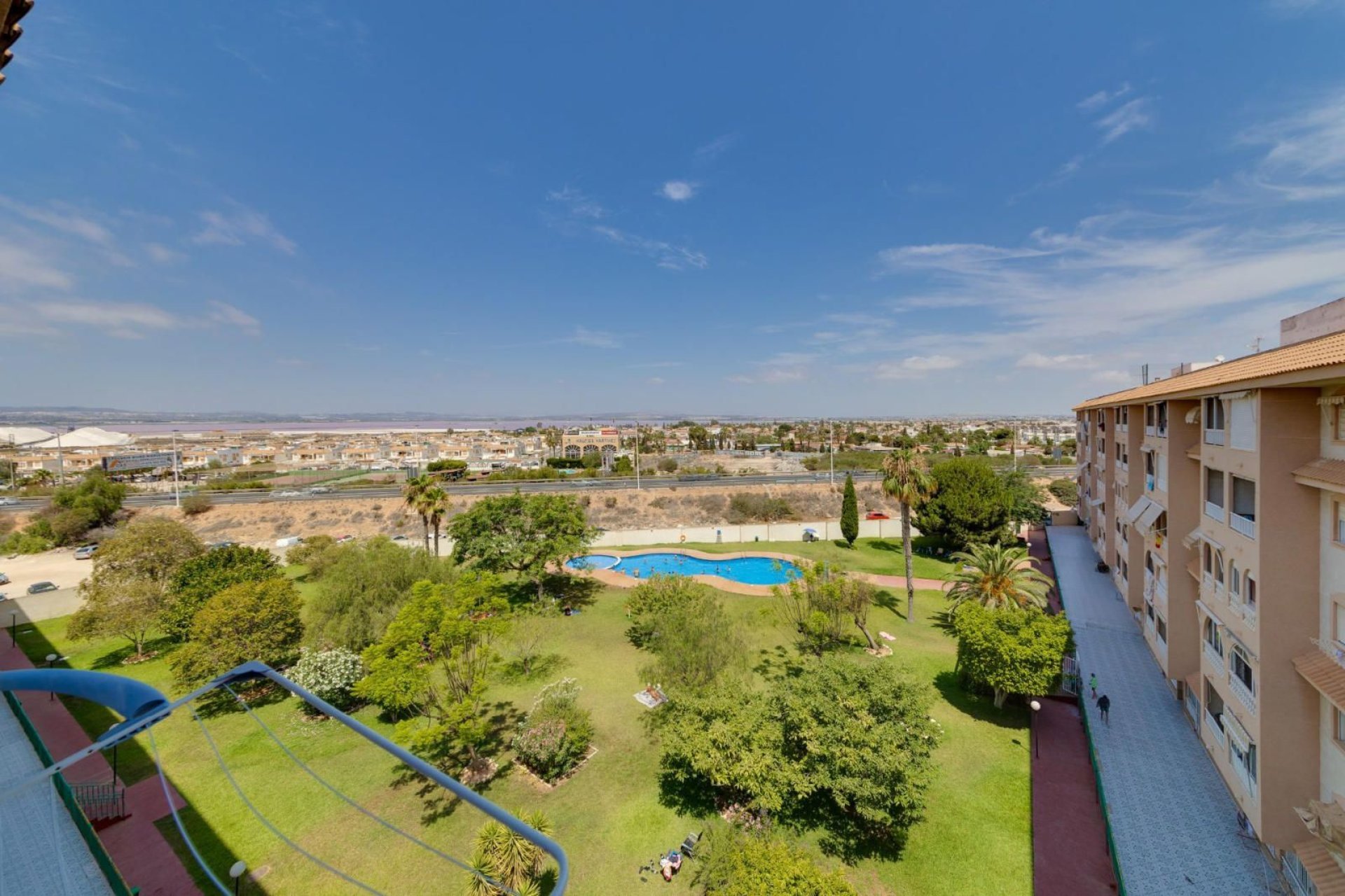 Resale - Apartment / Flat * - Torrevieja * - Parque de las Naciones *
