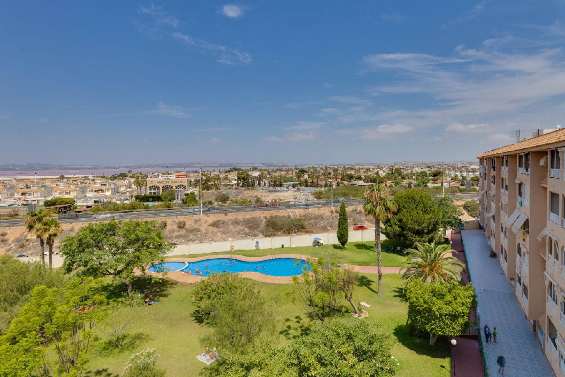 Resale - Apartment / Flat * - Torrevieja * - Parque de las Naciones *