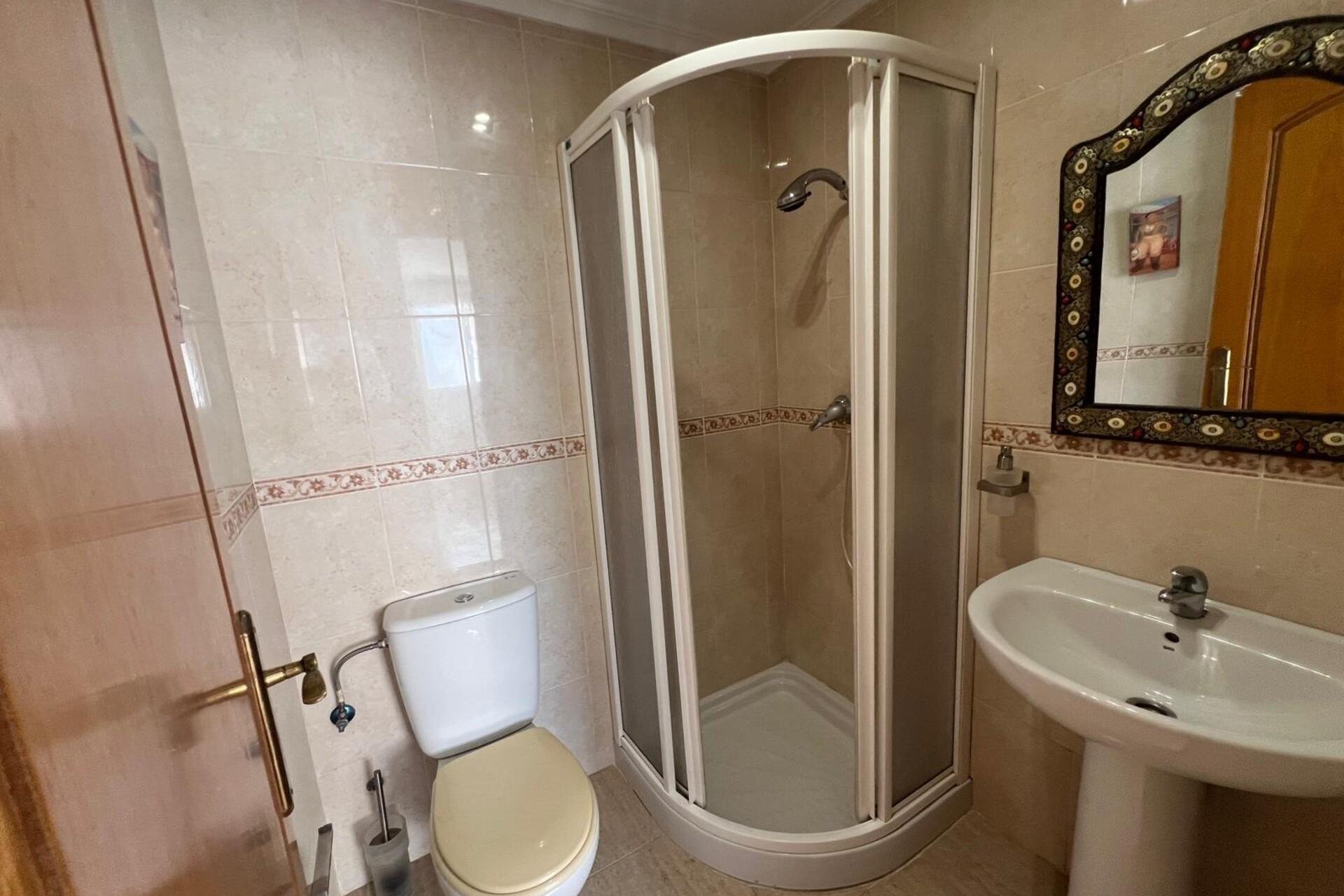 Resale - Apartment / Flat * - Torrevieja * - Parque de las Naciones *