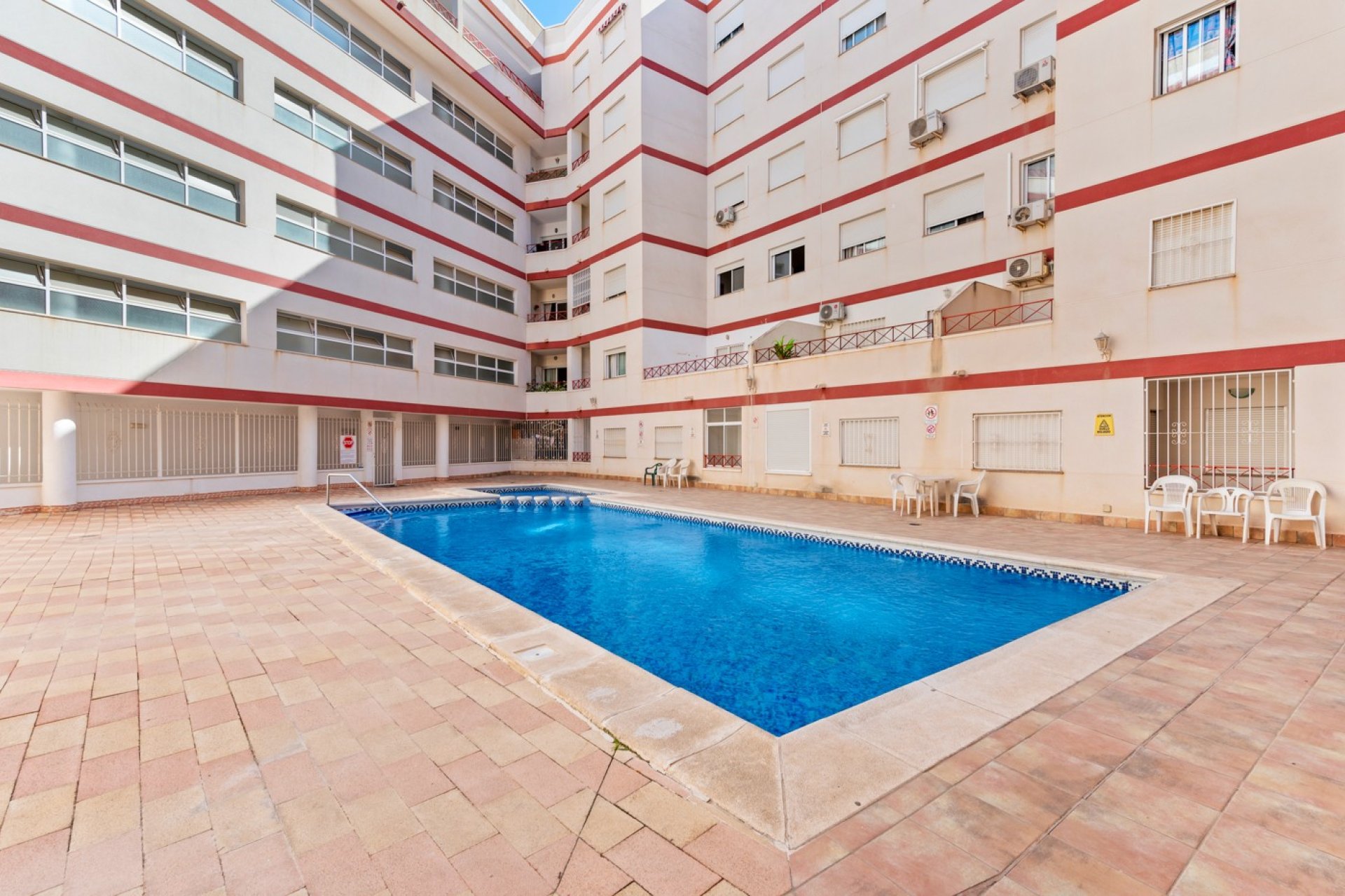 Resale - Apartment / flat - Torrevieja - Parque las naciones