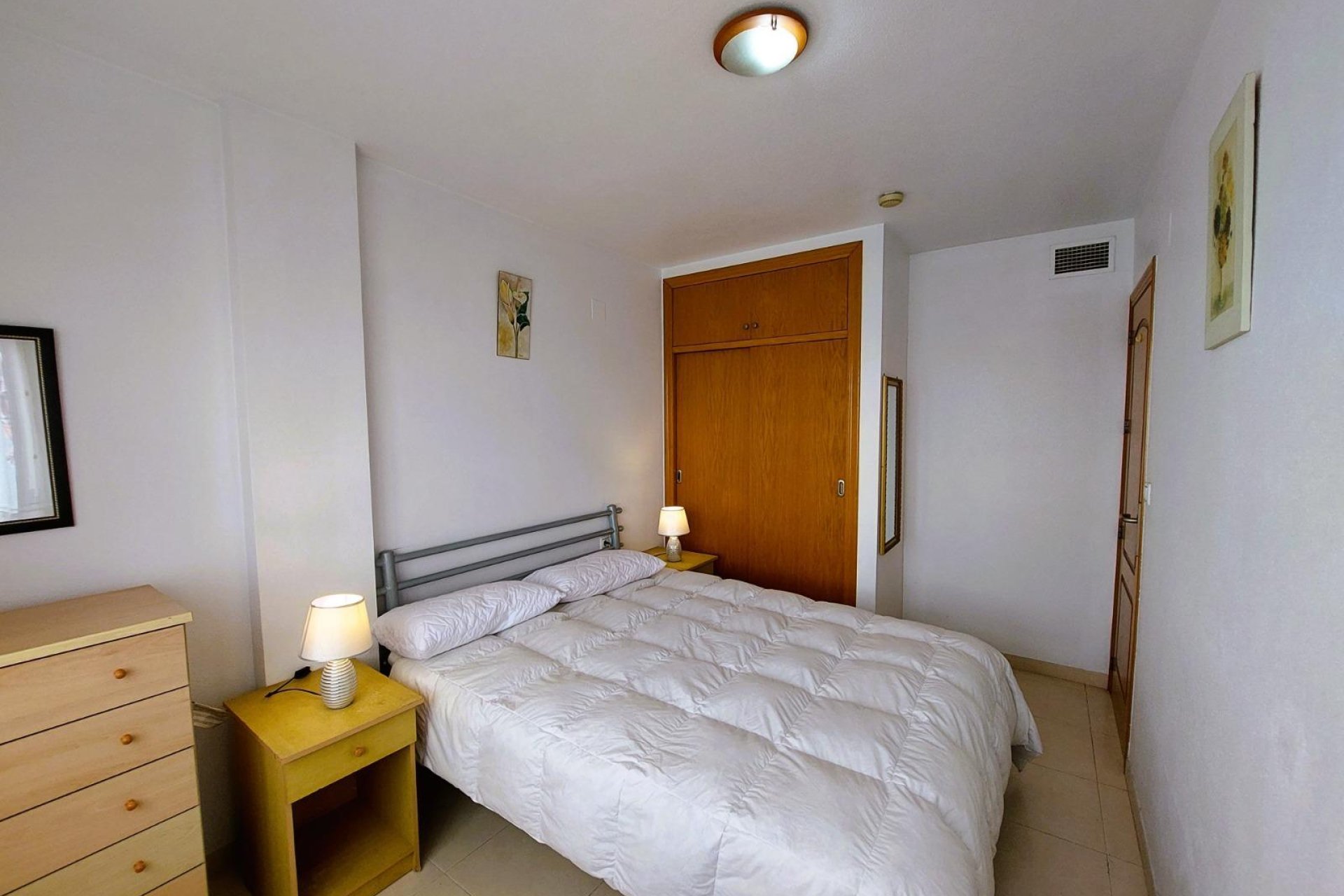 Resale - Apartment / flat - Torrevieja - Playa de los Locos