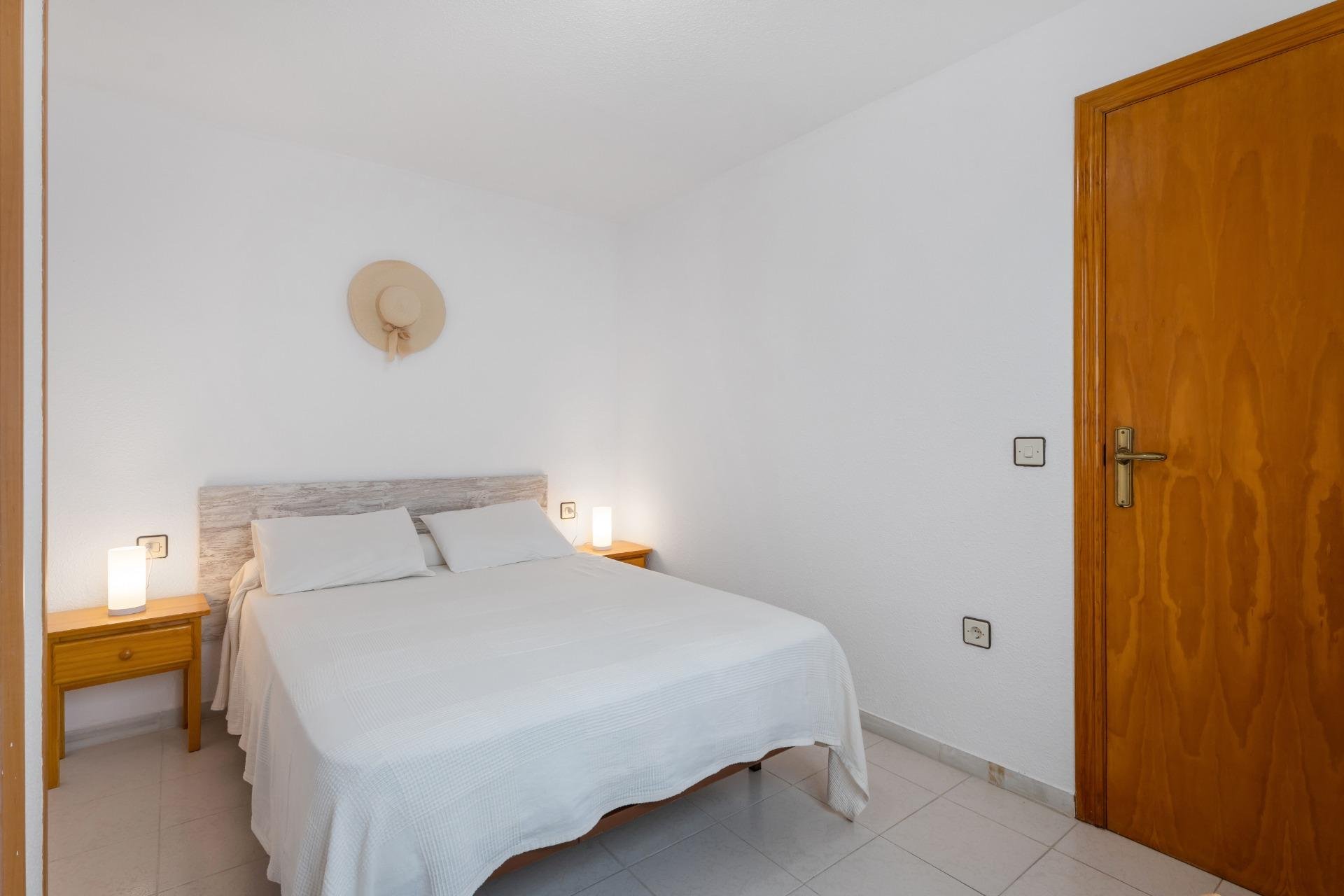 Resale - Apartment / flat - Torrevieja - Playa de los locos