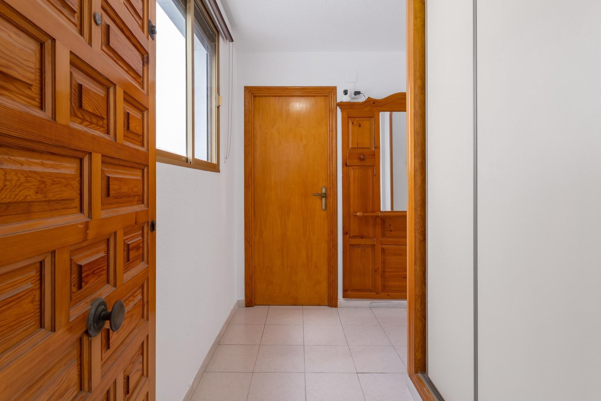 Resale - Apartment / flat - Torrevieja - Playa de los locos