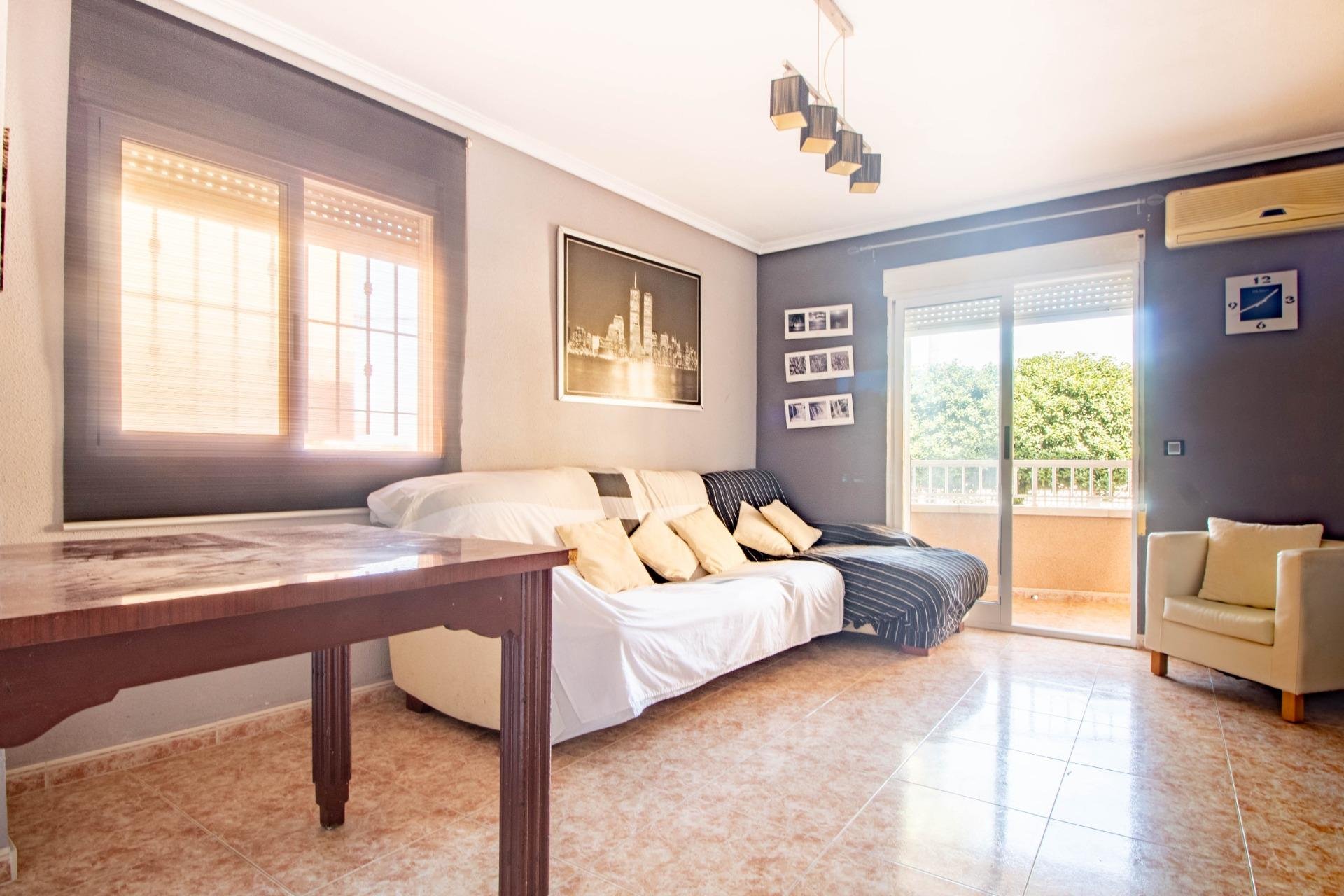 Resale - Apartment / flat - Torrevieja - Playa de los locos