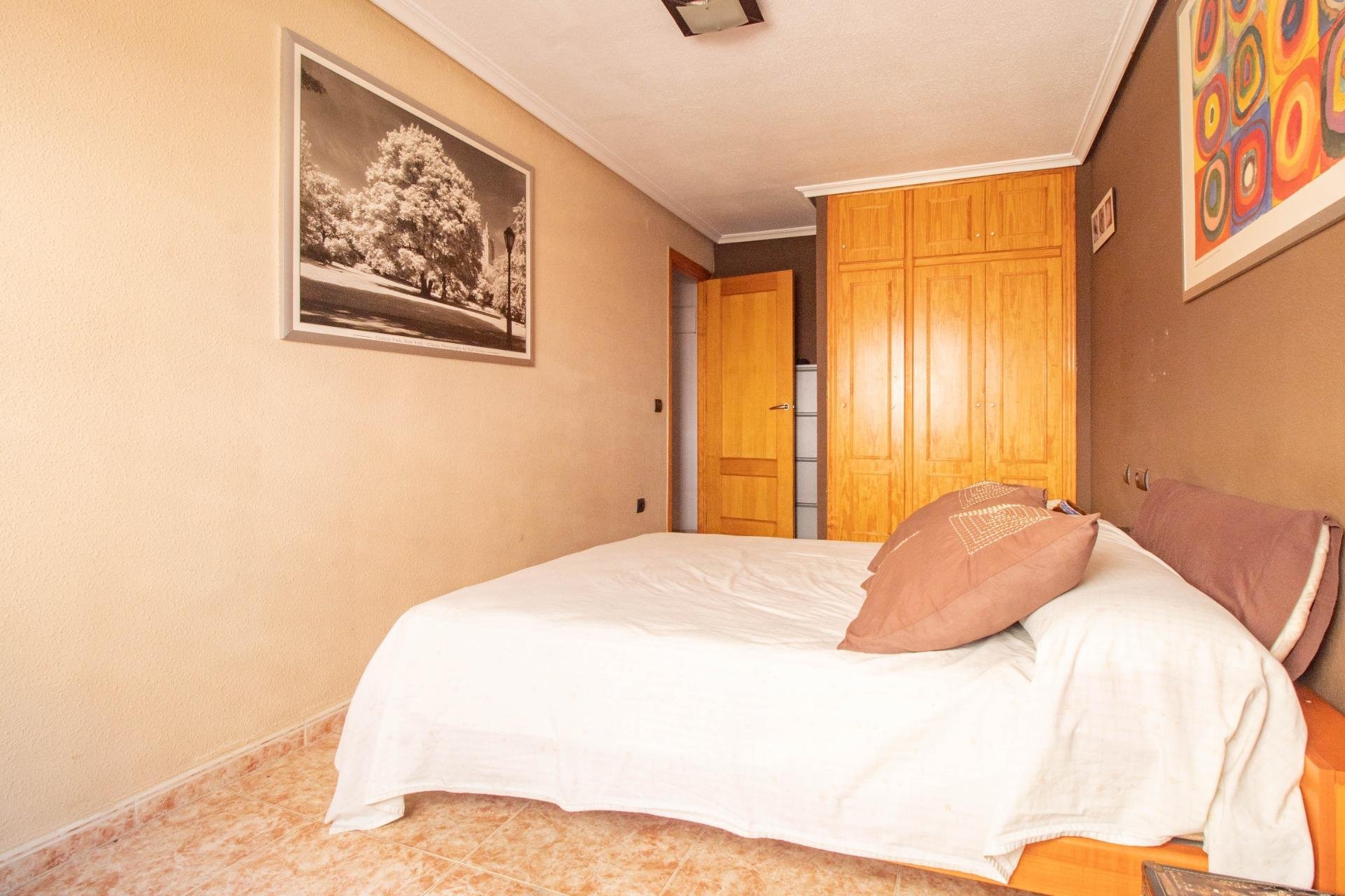 Resale - Apartment / flat - Torrevieja - Playa de los locos