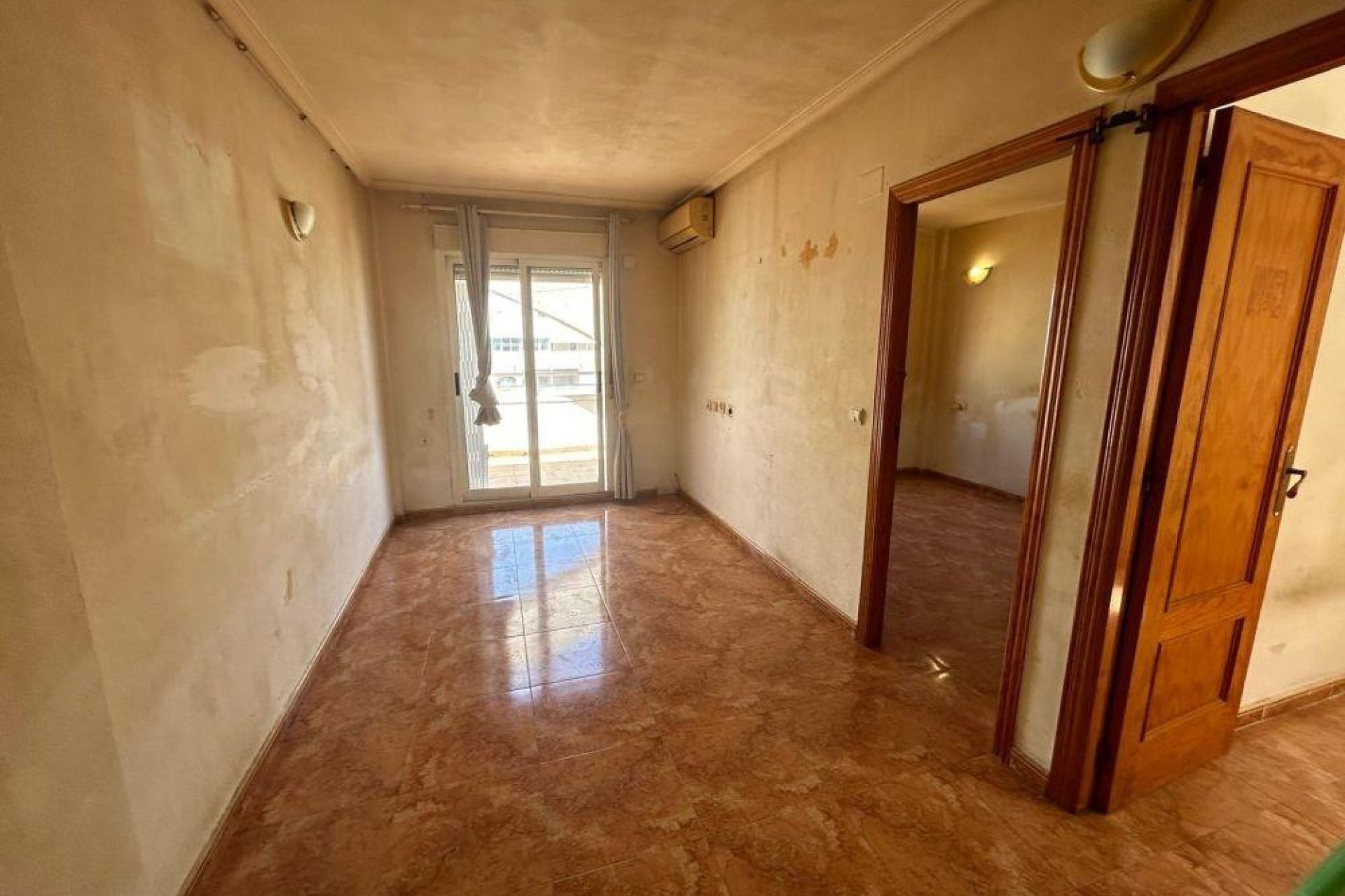 Resale - Apartment / flat - Torrevieja - Playa de los Locos