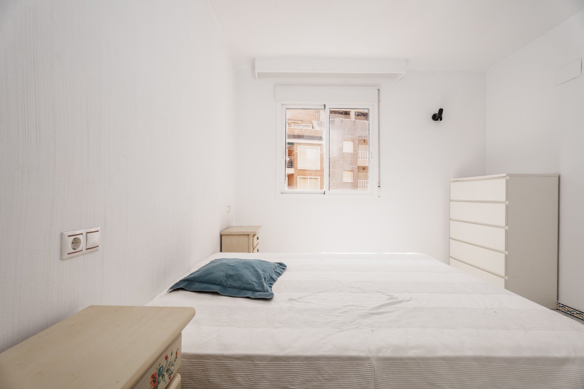 Resale - Apartment / Flat * - Torrevieja - Playa de los Locos *