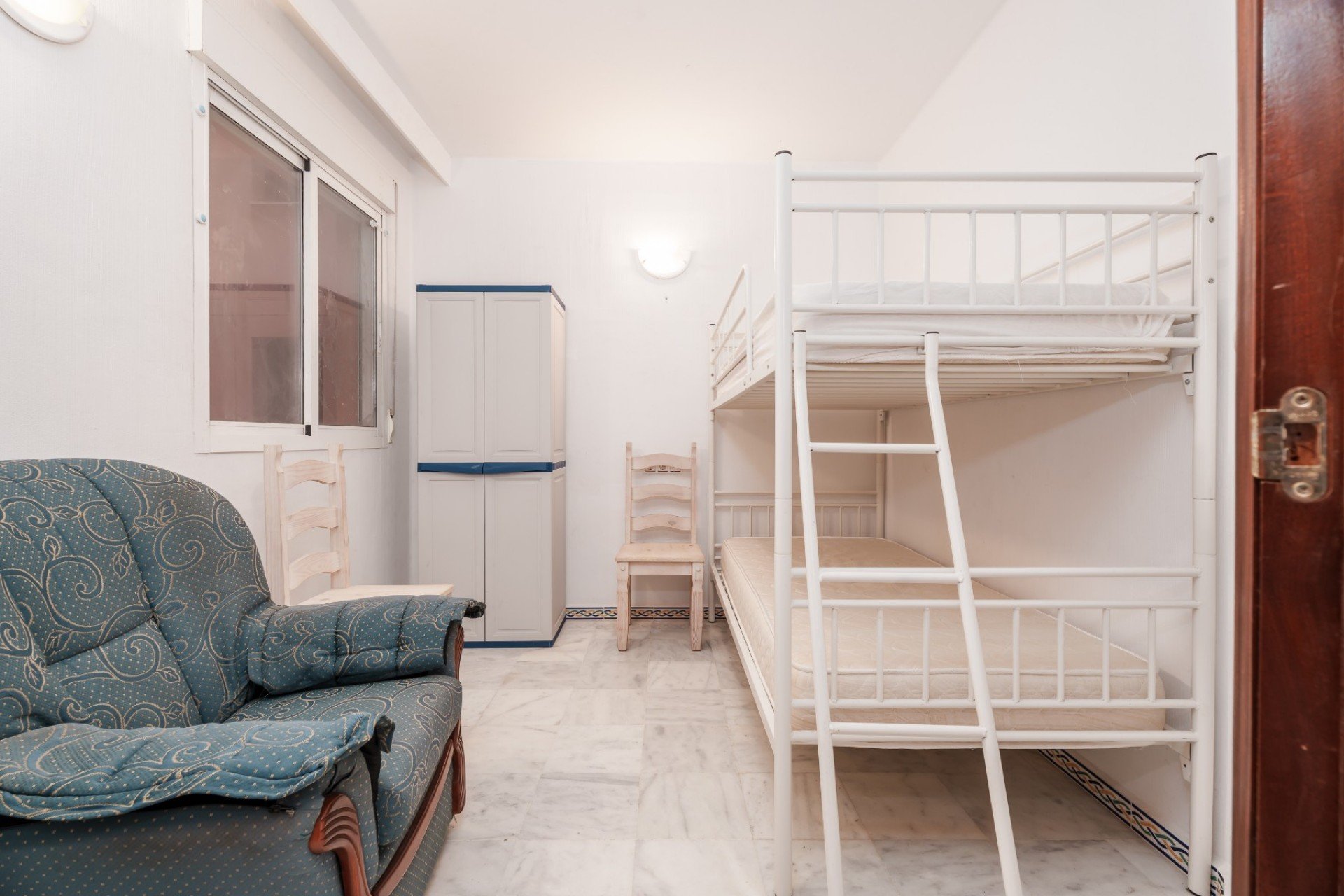 Resale - Apartment / Flat * - Torrevieja - Playa de los Locos *