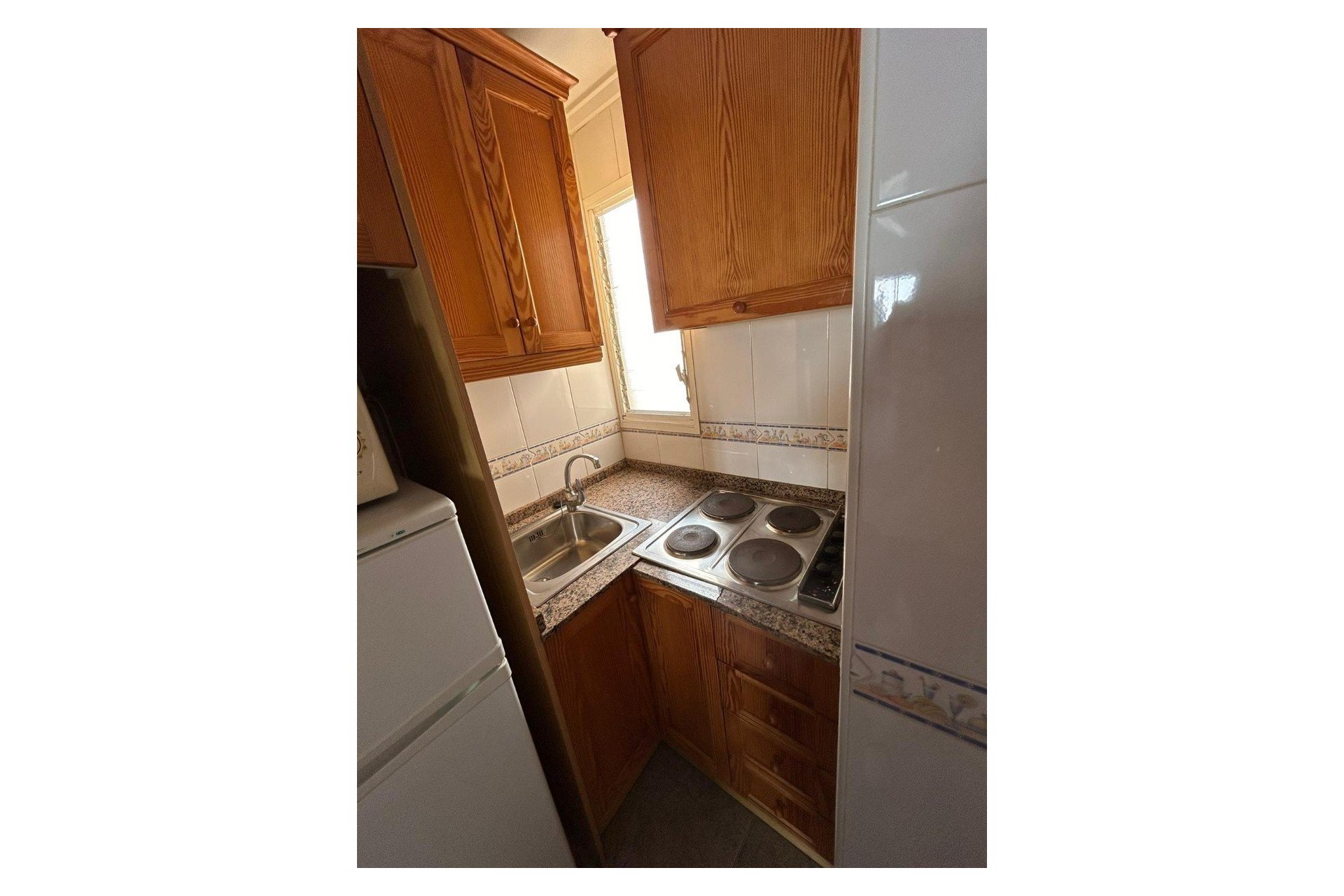 Resale - Apartment / Flat * - Torrevieja * - Playa de los Locos *