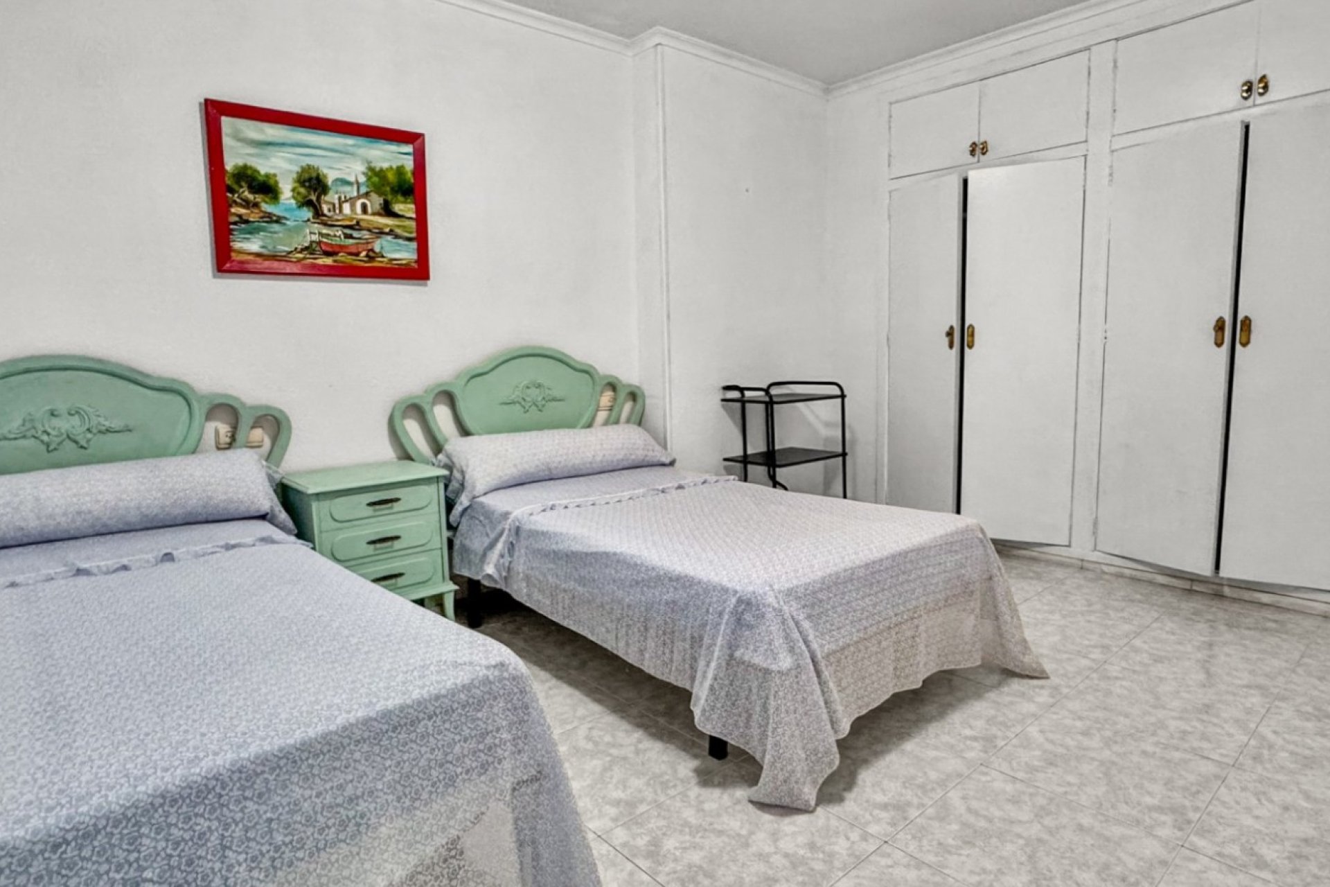 Resale - Apartment / Flat * - Torrevieja * - Playa de los Locos *