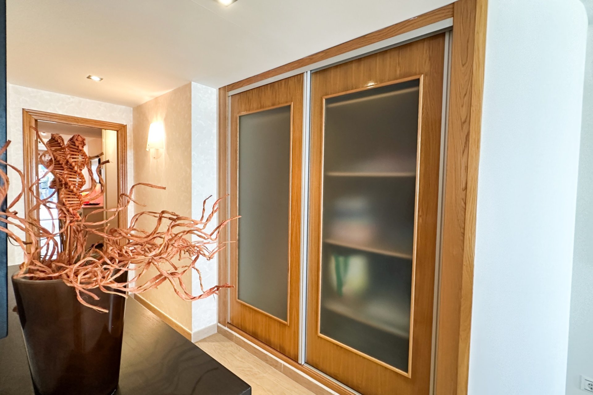 Resale - Apartment / Flat * - Torrevieja * - Playa de los Locos *
