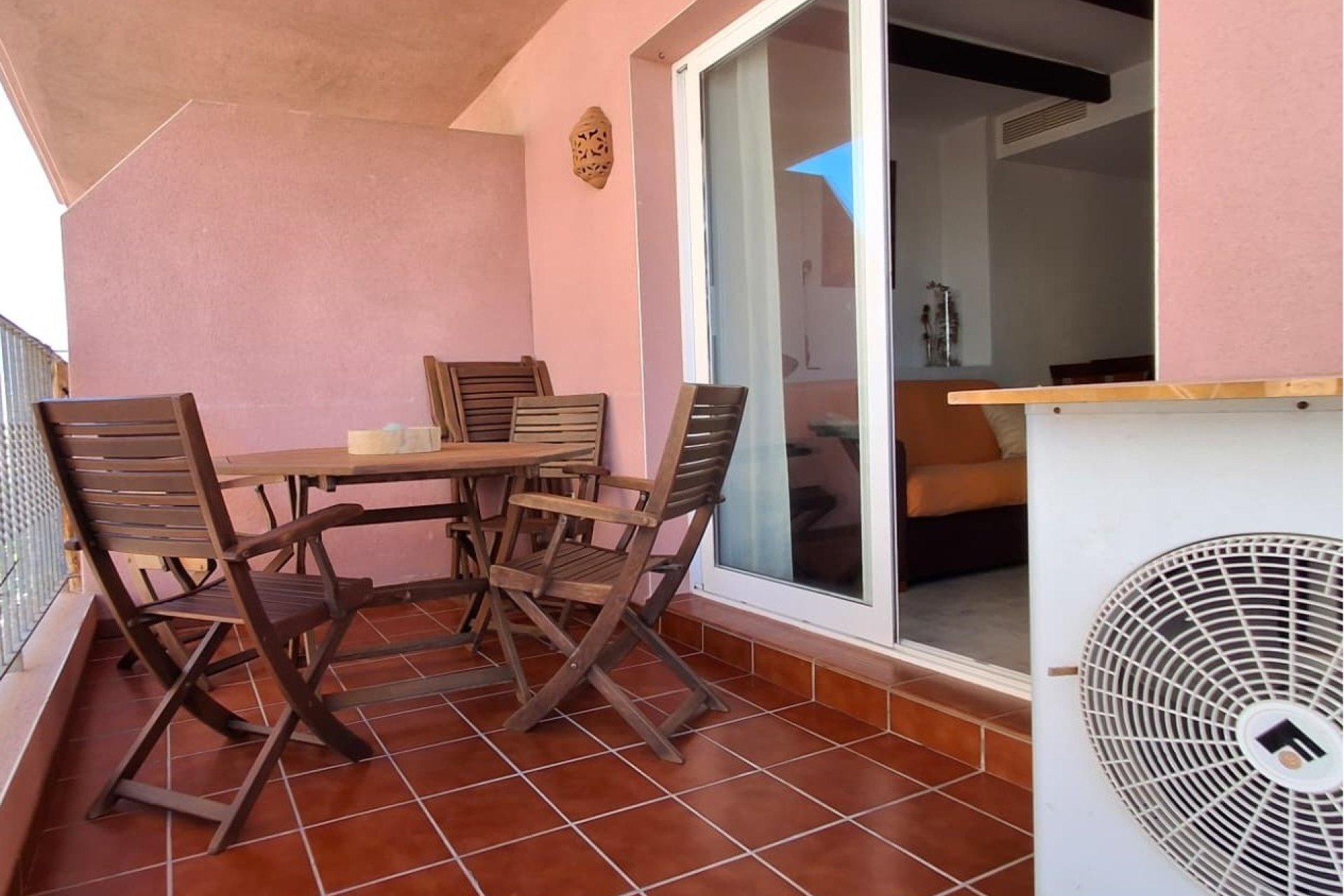 Resale - Apartment / Flat * - Torrevieja * - Playa de los Locos *