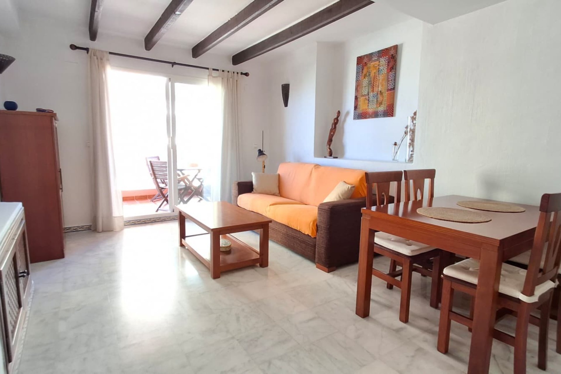 Resale - Apartment / Flat * - Torrevieja * - Playa de los Locos *