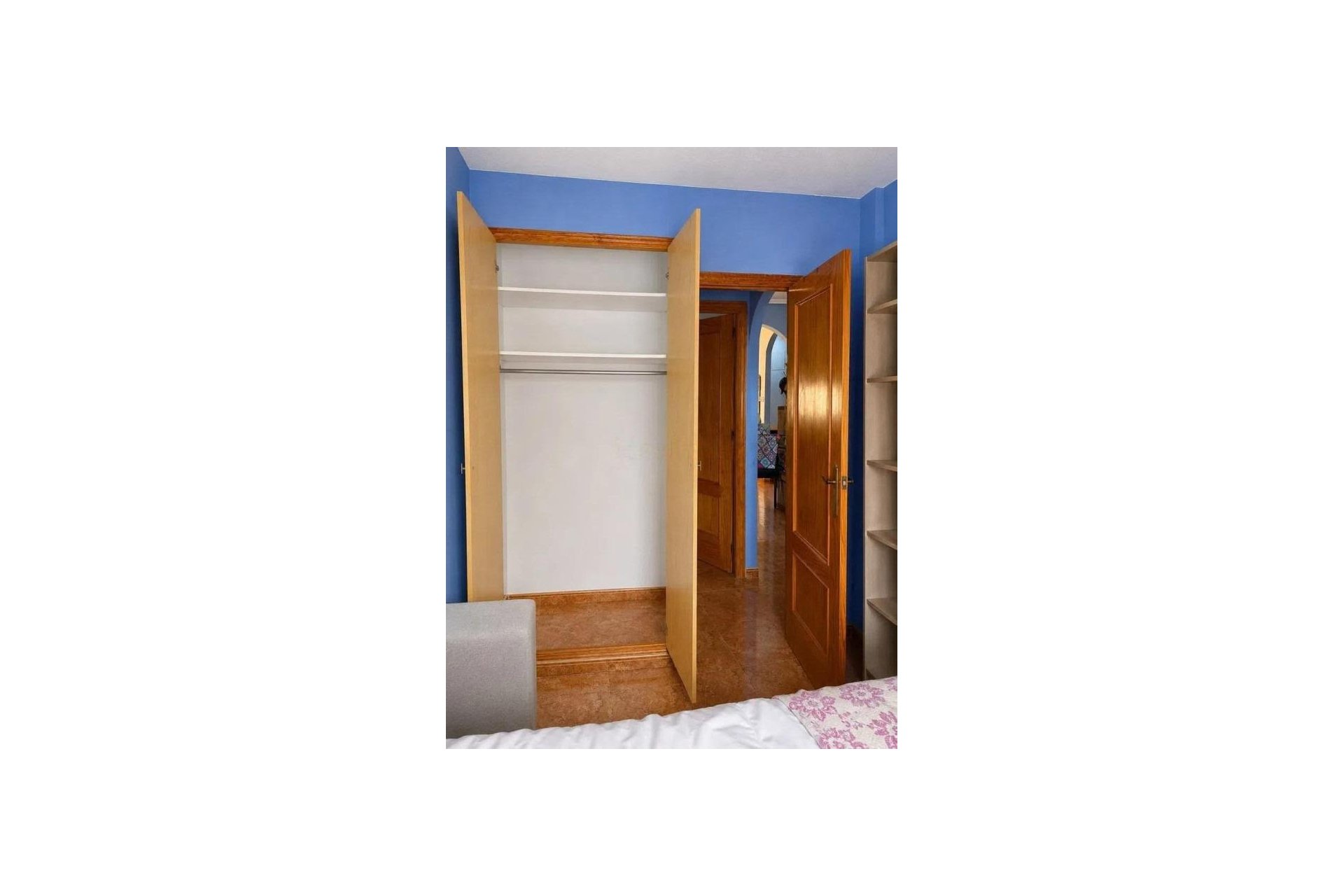 Resale - Apartment / Flat * - Torrevieja * - Playa de los Locos *