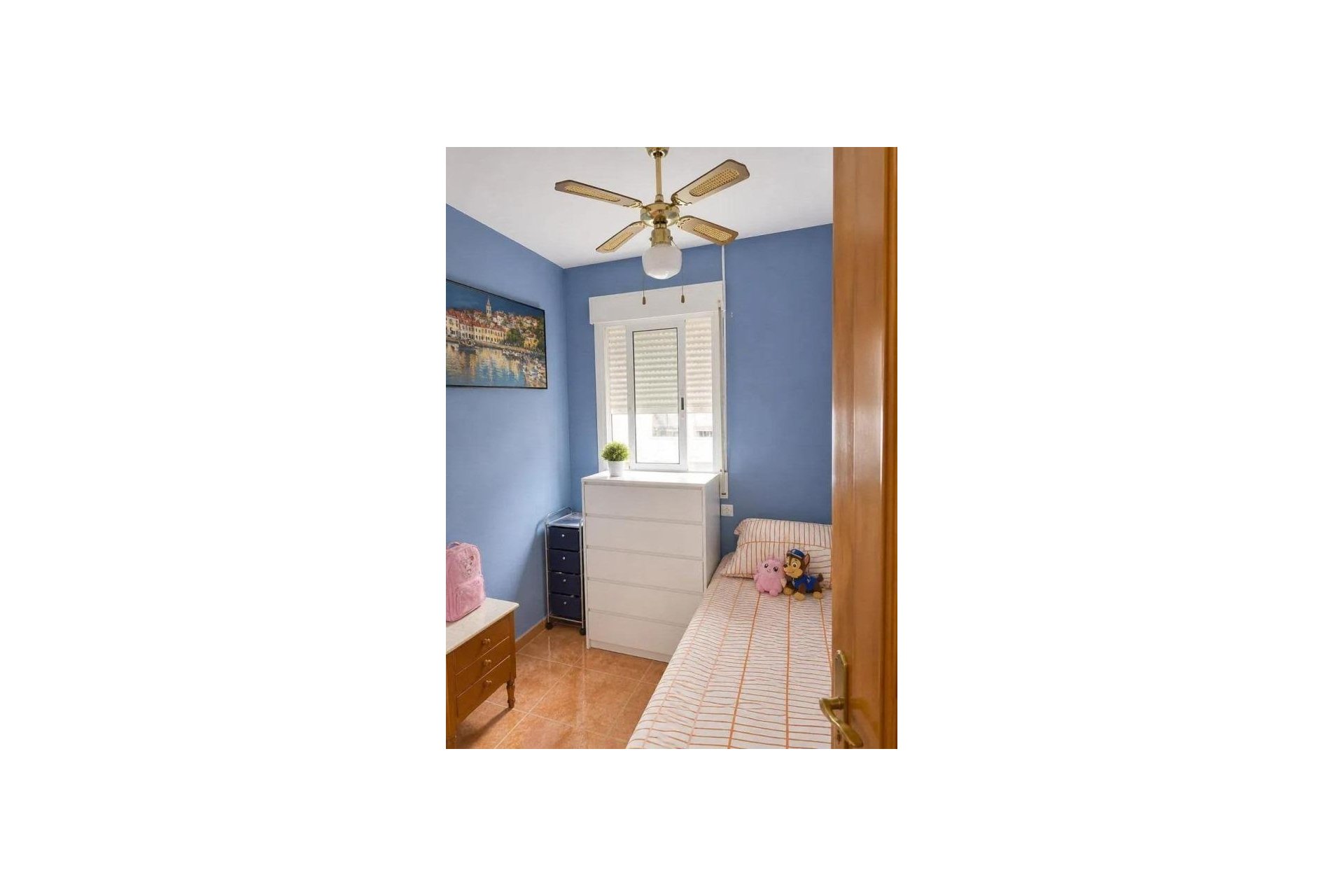 Resale - Apartment / Flat * - Torrevieja * - Playa de los Locos *