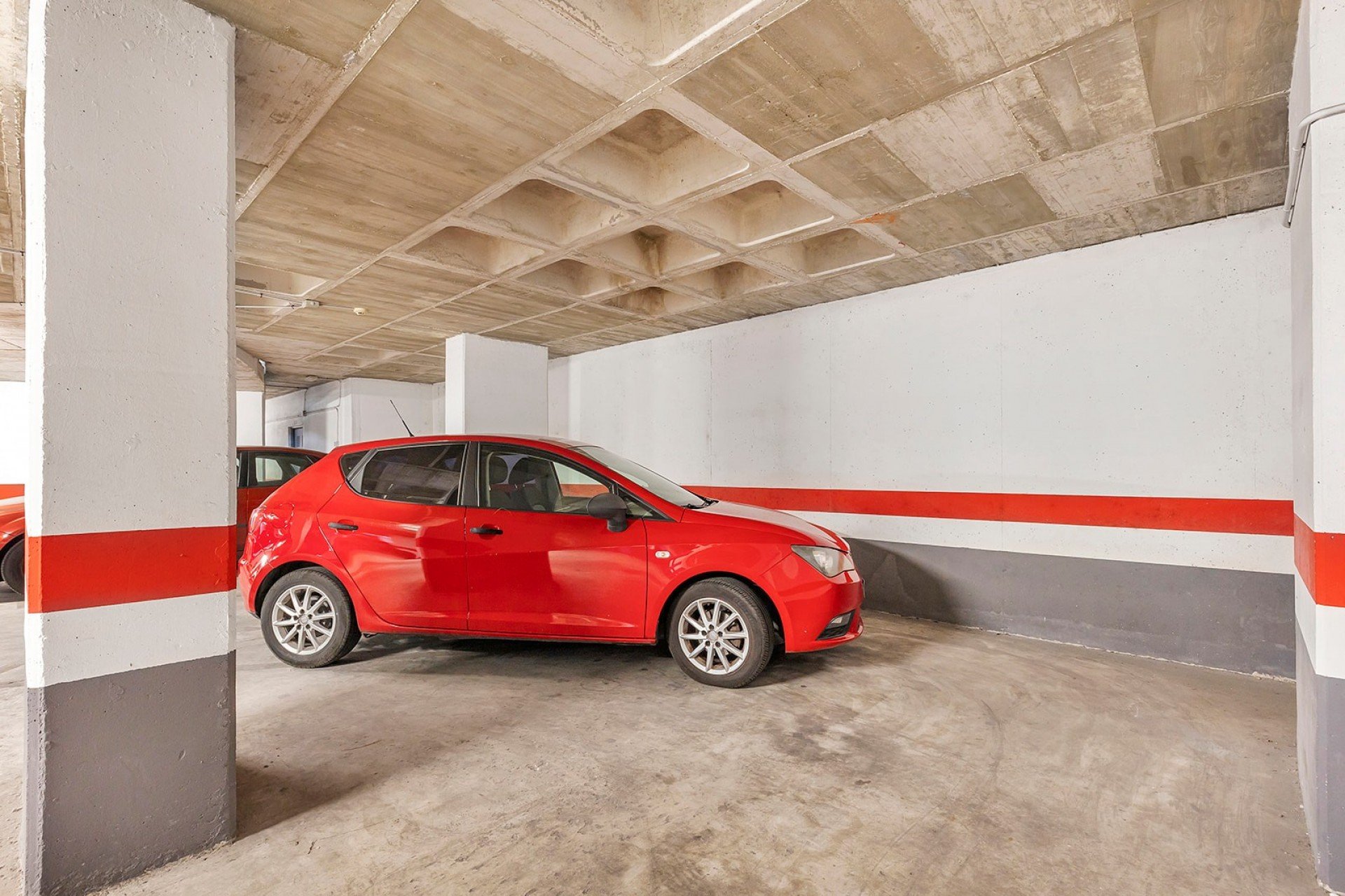 Resale - Apartment / Flat * - Torrevieja * - Playa de los Locos *