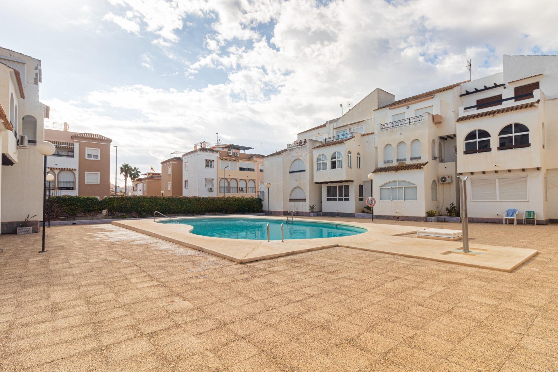 Resale - Apartment / Flat * - Torrevieja - Playa de los Naufragos *