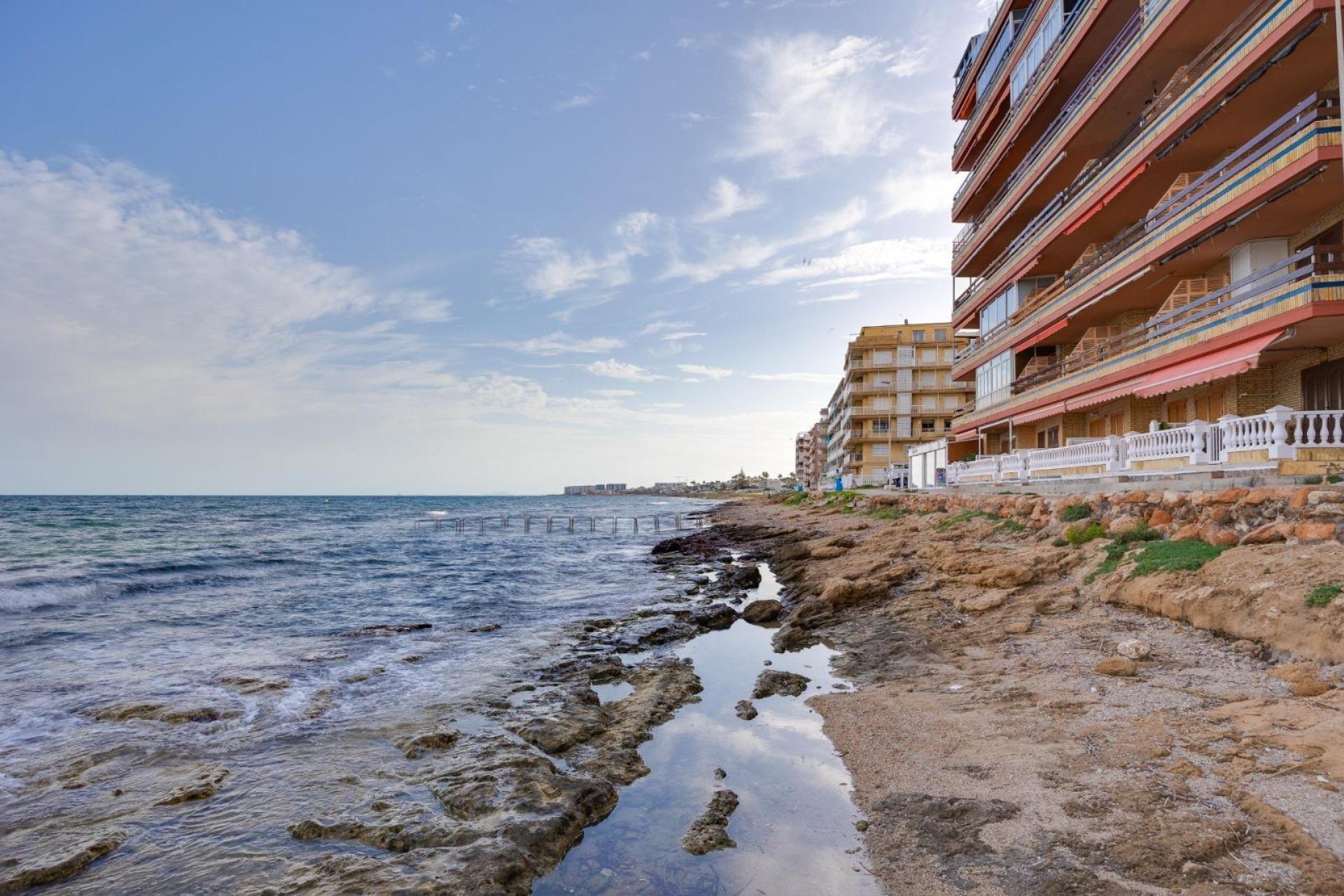 Resale - Apartment / Flat * - Torrevieja - Playa de los Naufragos *