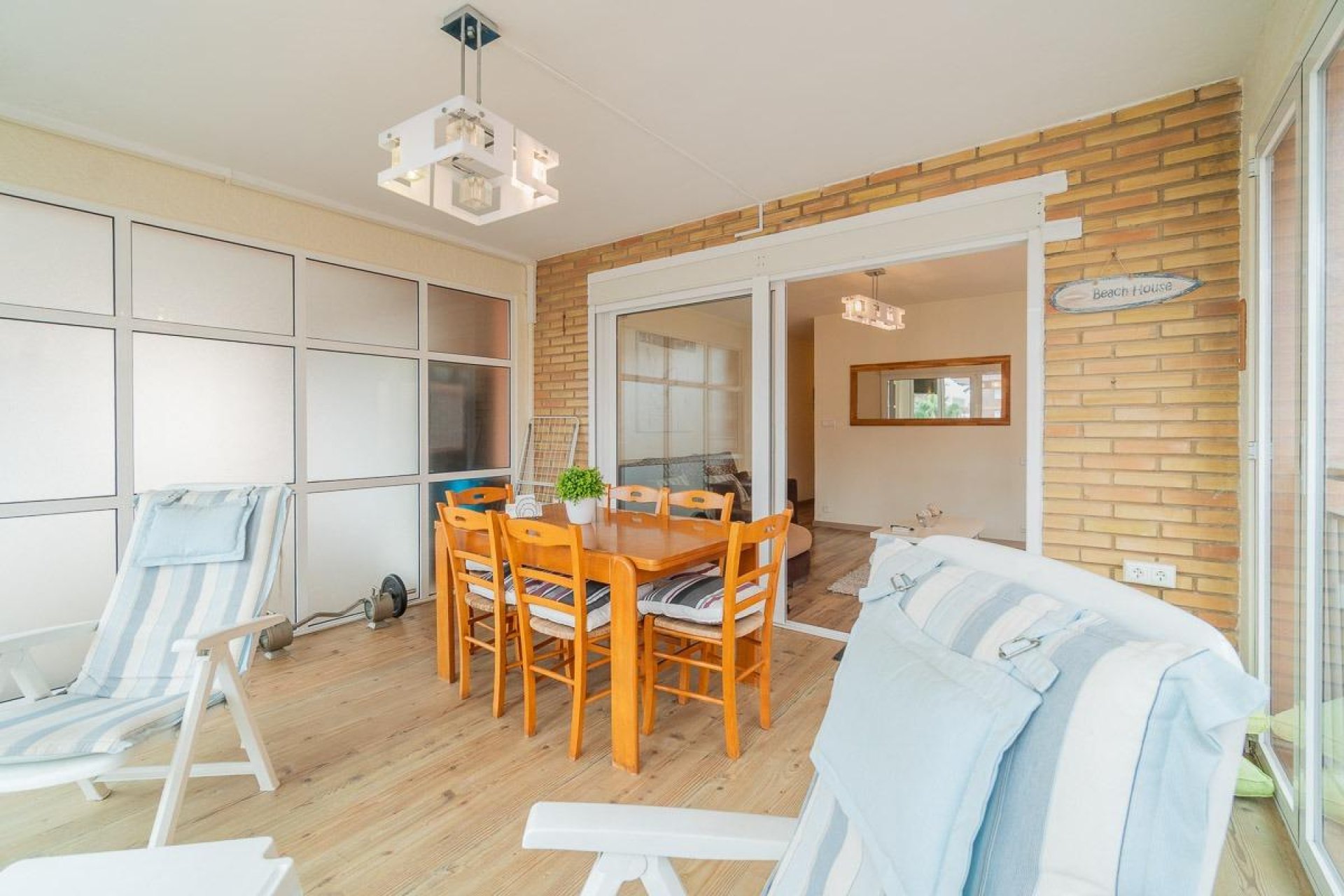 Resale - Apartment / Flat * - Torrevieja * - Playa de los Naufragos *
