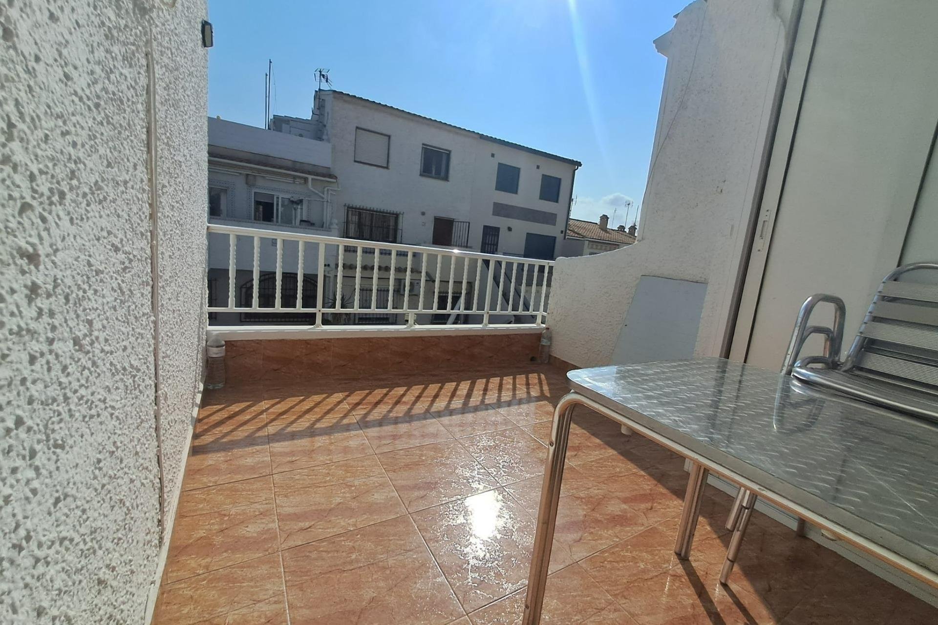 Resale - Apartment / Flat * - Torrevieja * - Playa de los Naufragos *