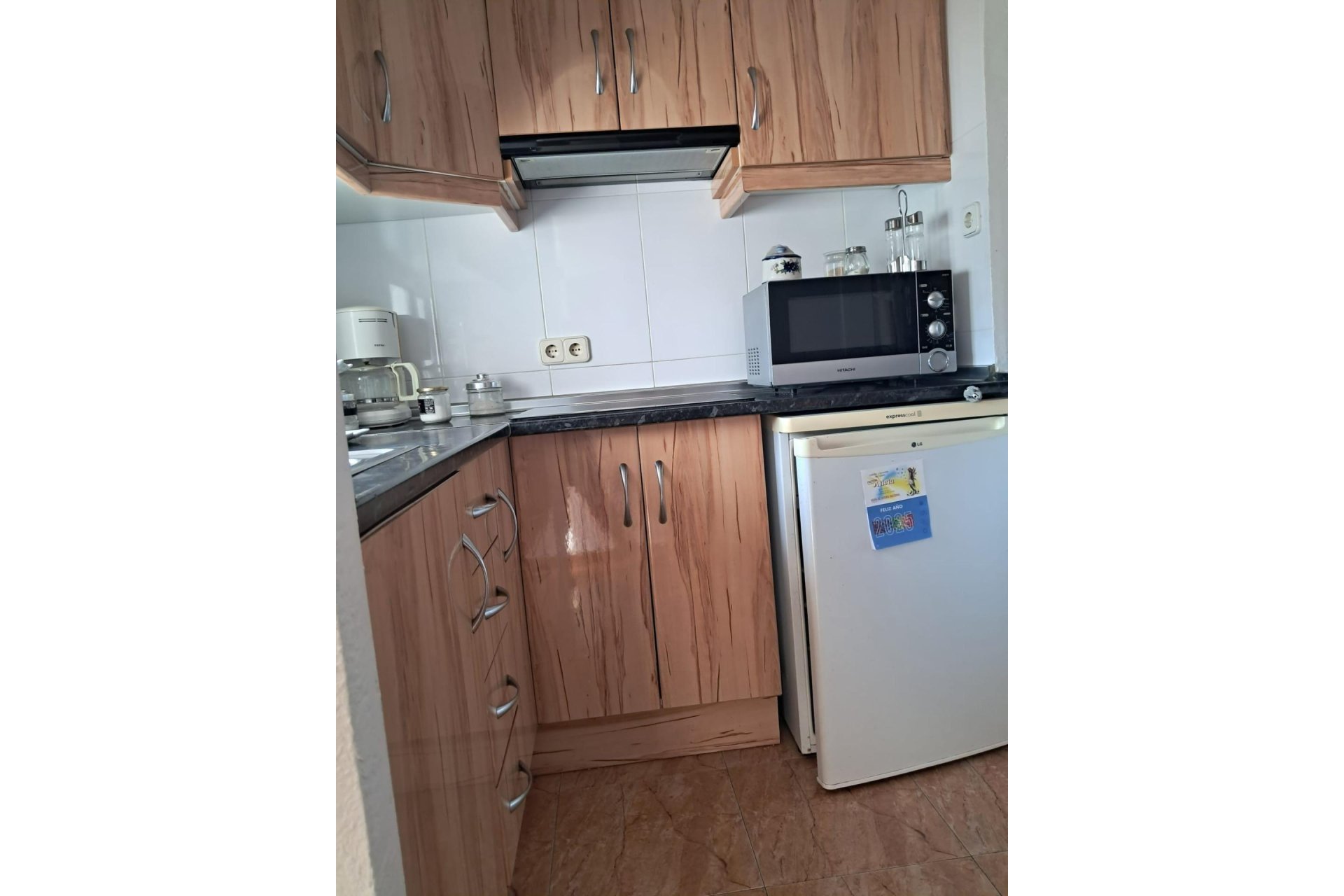 Resale - Apartment / Flat * - Torrevieja * - Playa de los Naufragos *