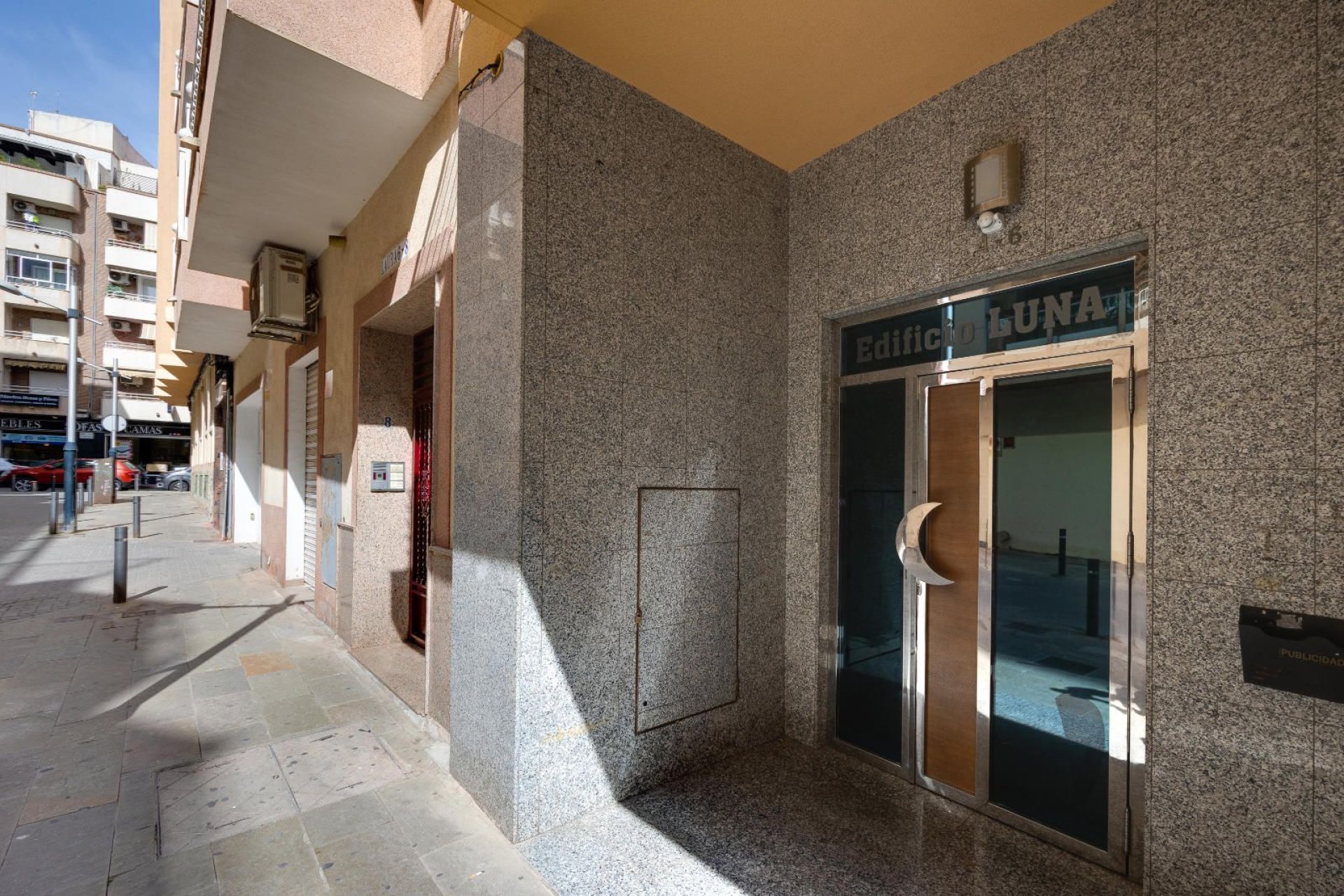Resale - Apartment / Flat * - Torrevieja * - Playa del Acequión *