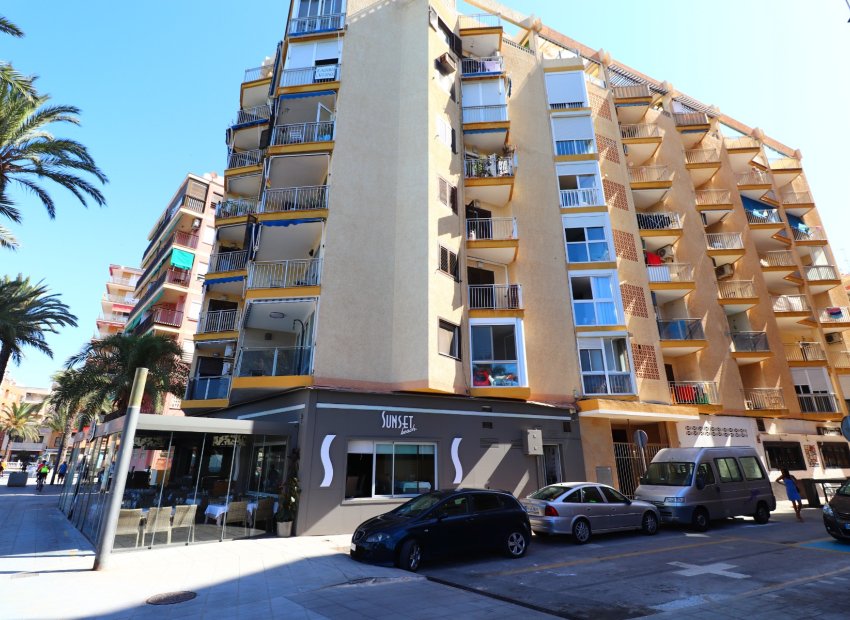 Resale - Apartment / flat - Torrevieja - Playa Del Cura