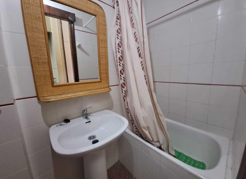 Resale - Apartment / flat - Torrevieja - Playa del Cura