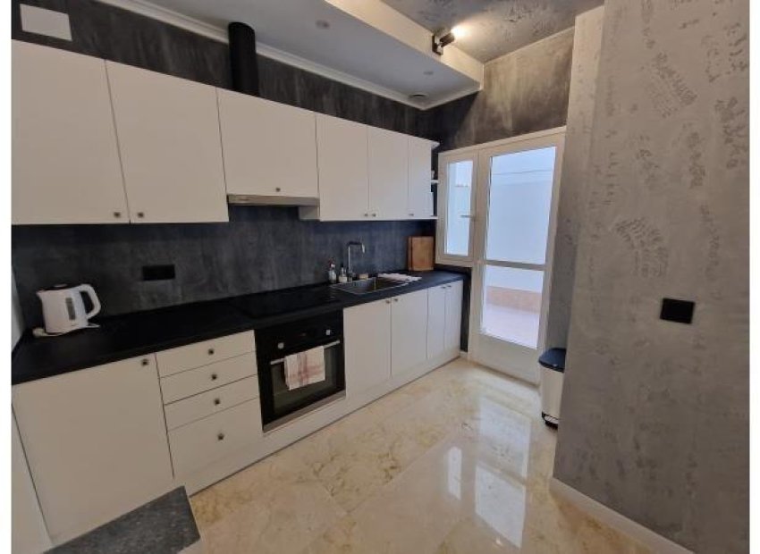 Resale - Apartment / flat - Torrevieja - Playa del Cura