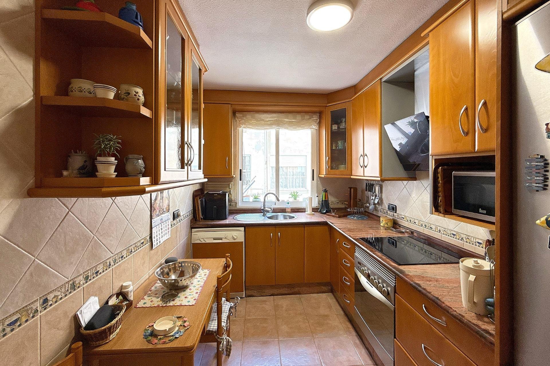 Resale - Apartment / Flat * - Torrevieja - Playa del Cura *