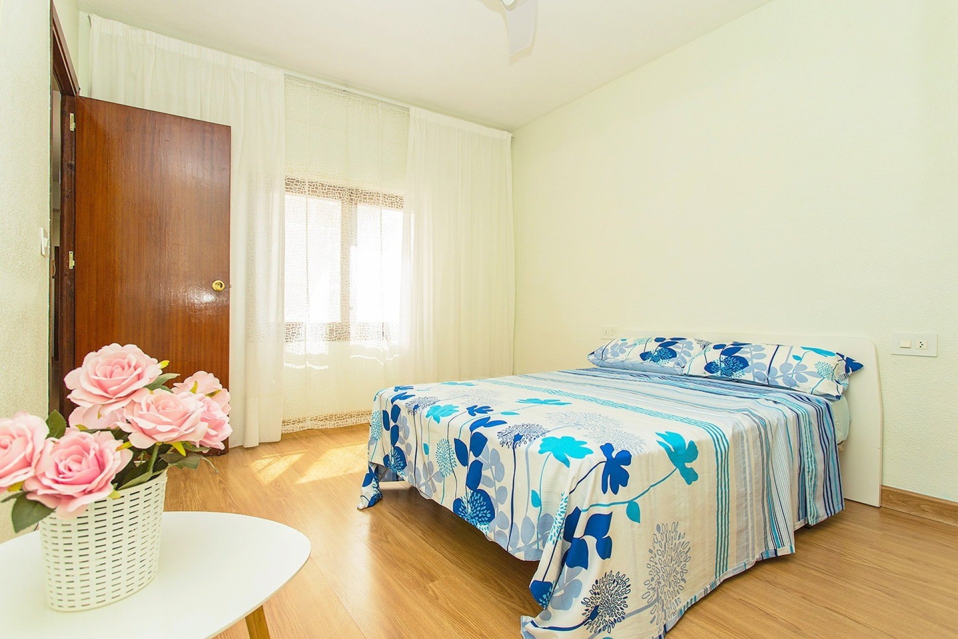 Resale - Apartment / Flat * - Torrevieja - Playa del Cura *