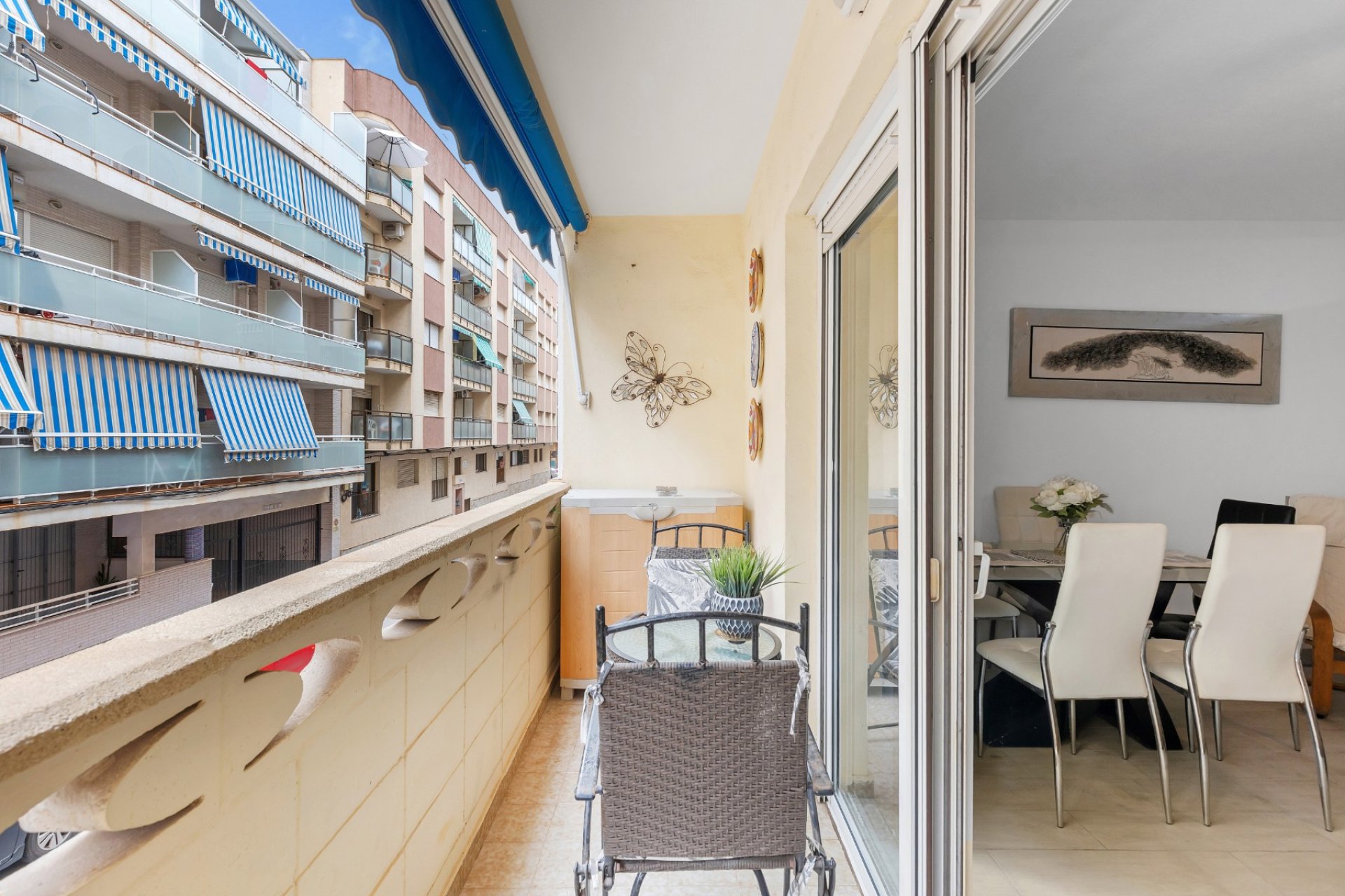 Resale - Apartment / Flat * - Torrevieja - Playa del Cura *
