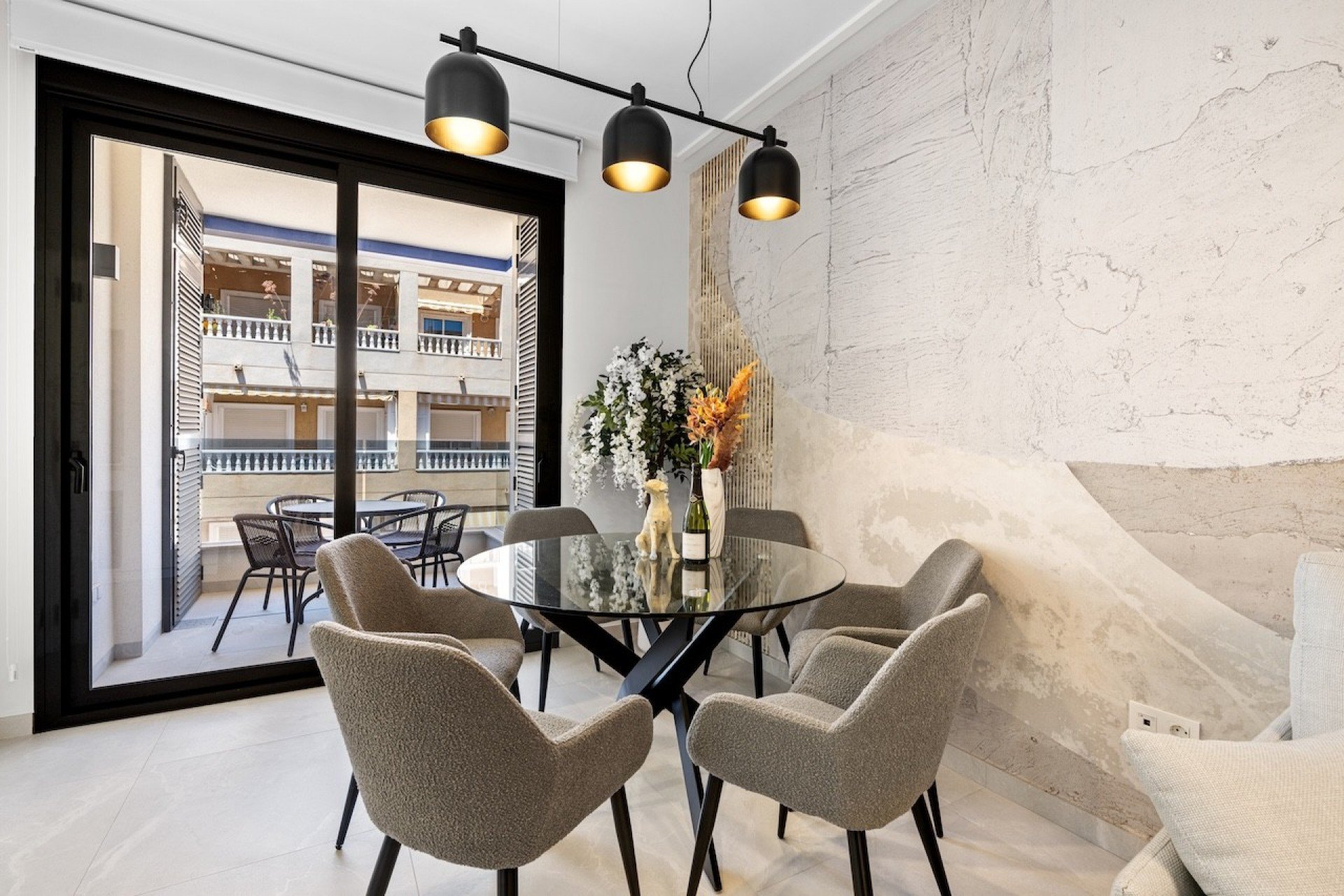 Resale - Apartment / Flat * - Torrevieja - Playa del Cura *