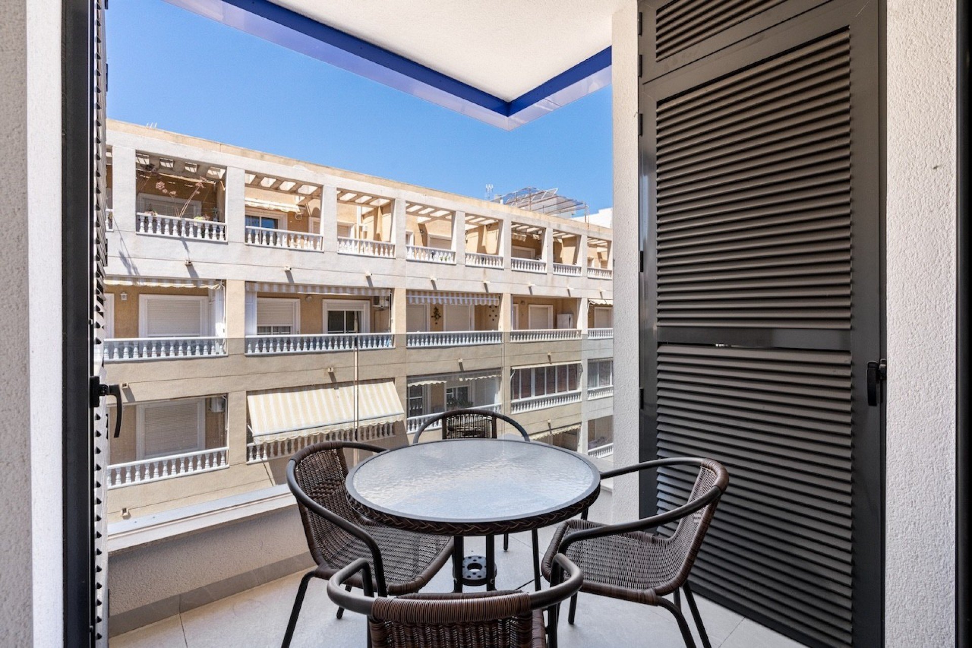 Resale - Apartment / Flat * - Torrevieja - Playa del Cura *