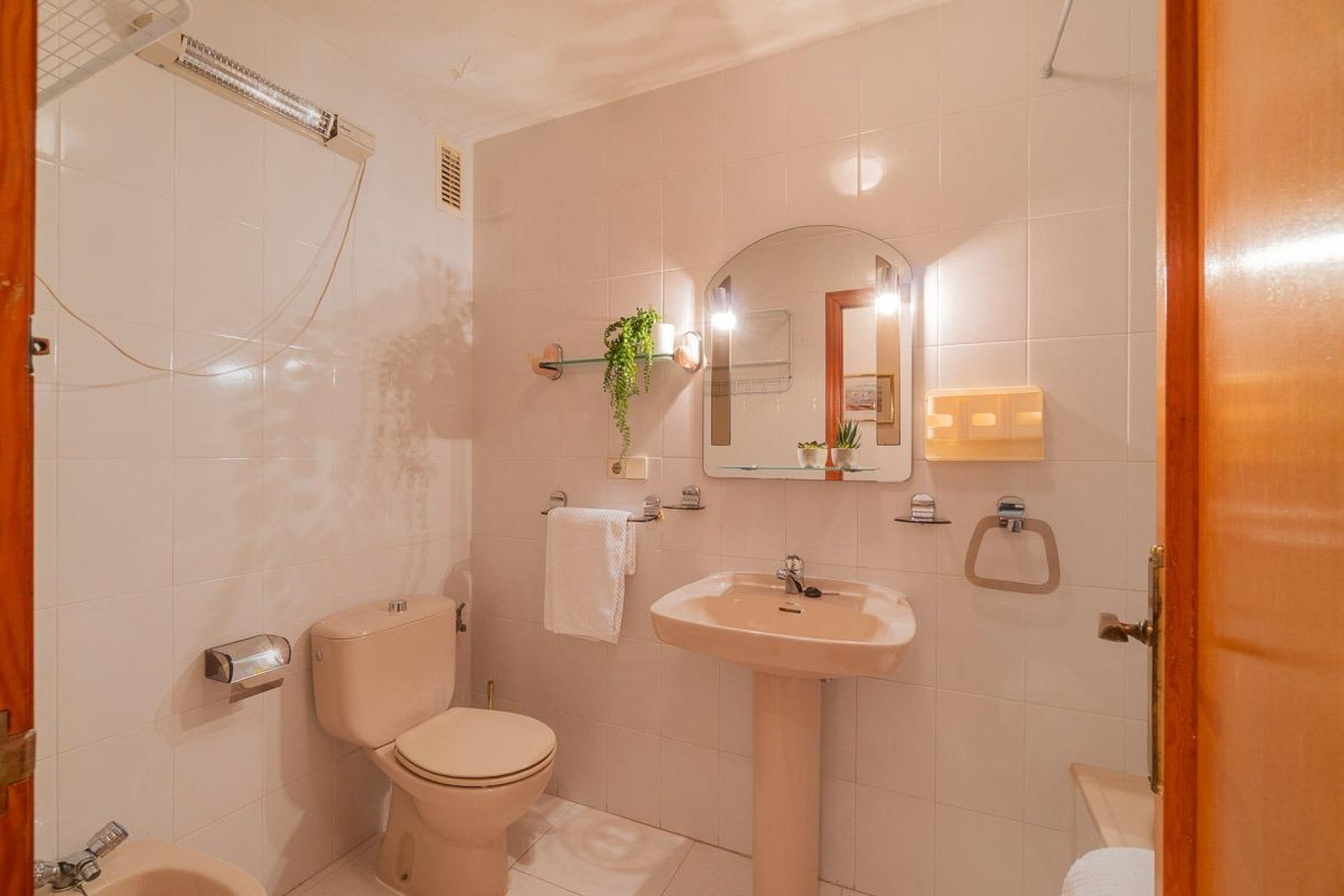 Resale - Apartment / Flat * - Torrevieja - Playa del Cura *