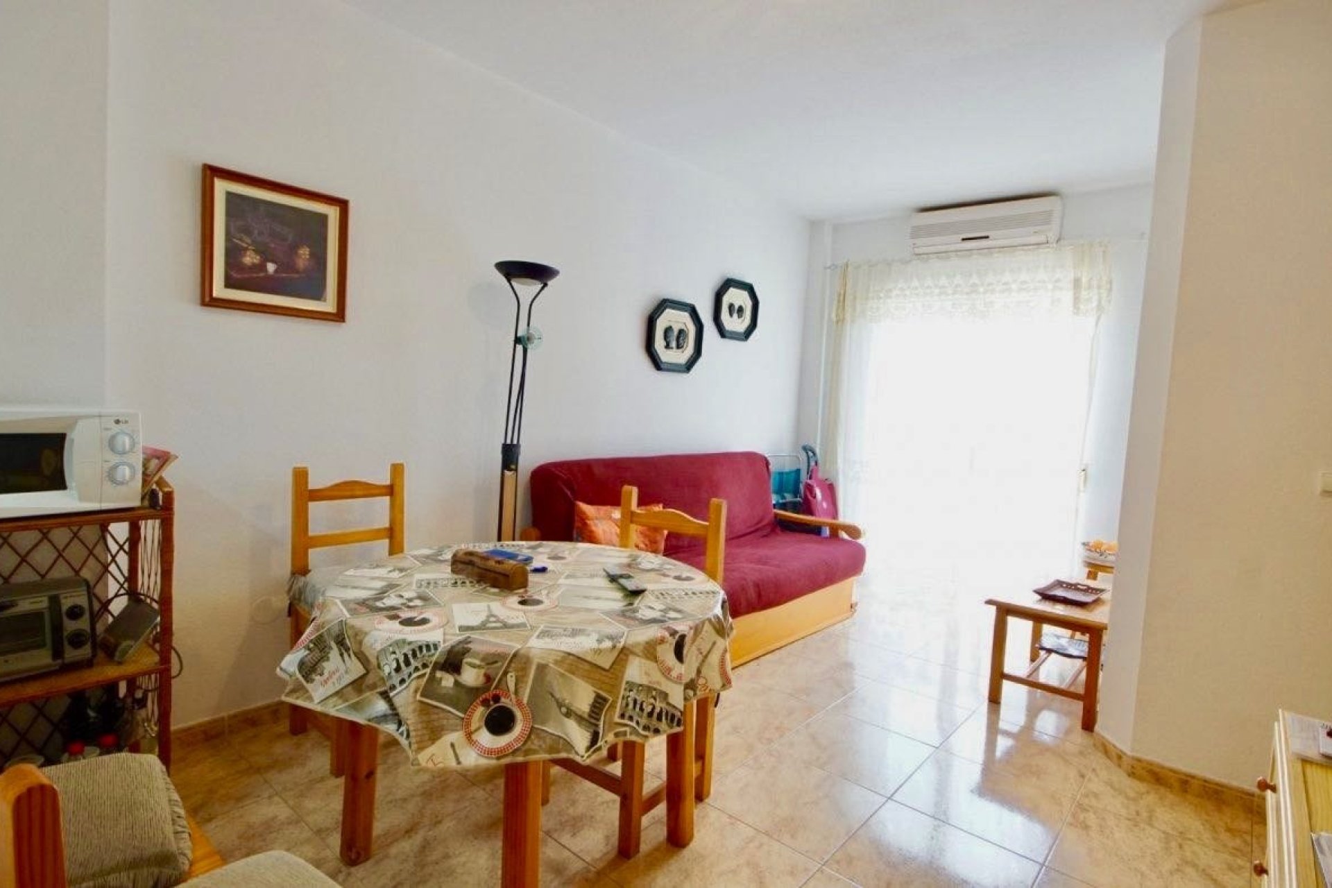 Resale - Apartment / Flat * - Torrevieja * - Playa del Cura *
