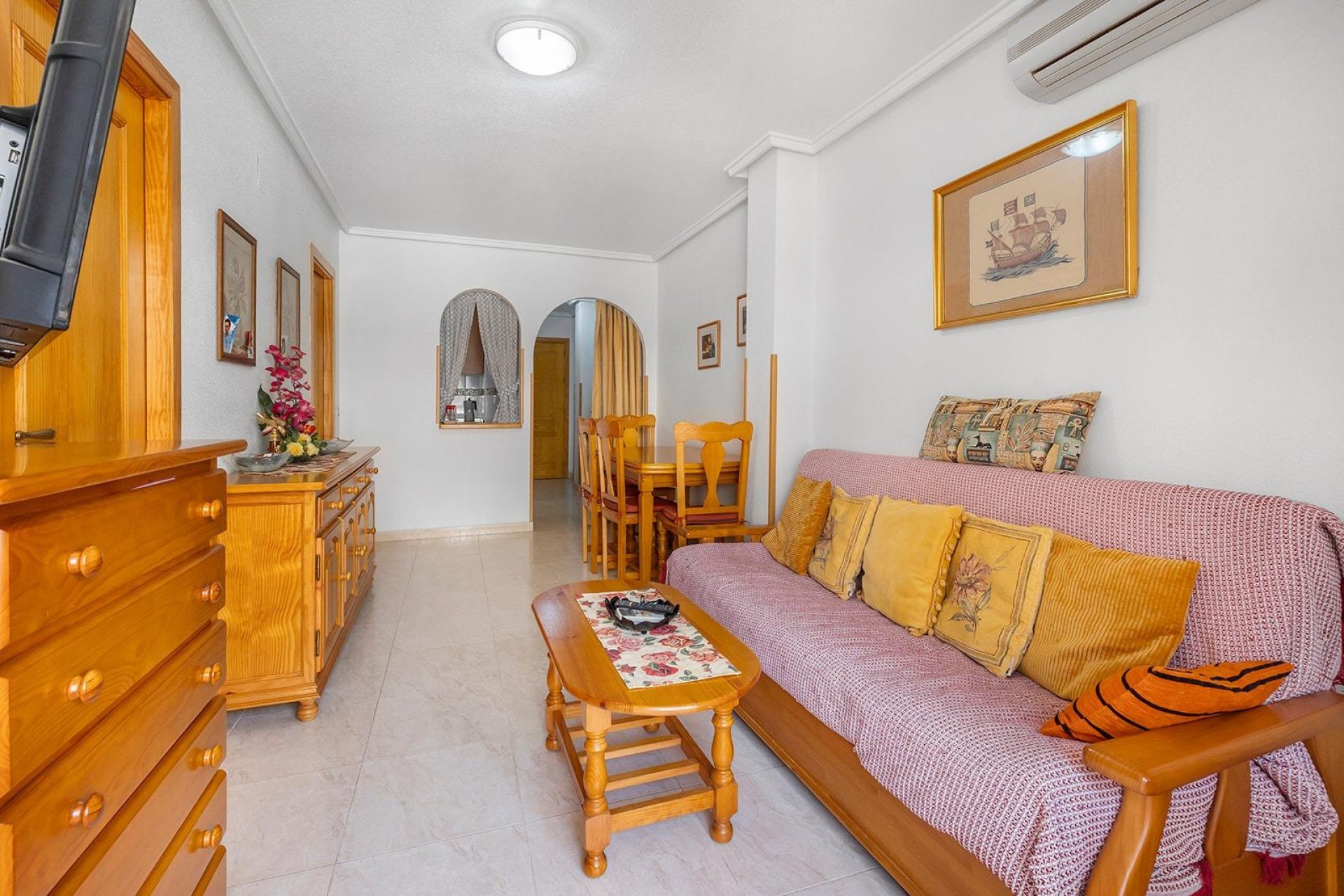 Resale - Apartment / Flat * - Torrevieja * - Playa del Cura *
