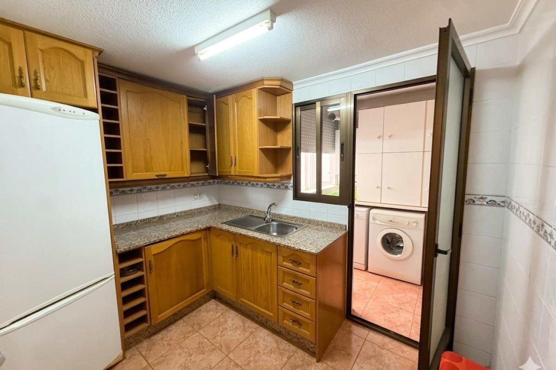 Resale - Apartment / Flat * - Torrevieja * - Playa del Cura *