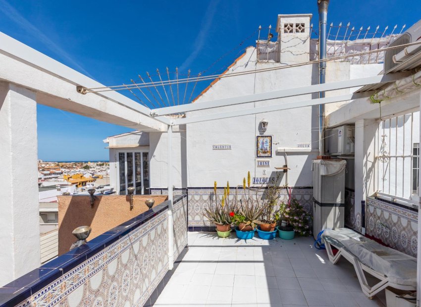 Resale - Apartment / Flat * - Torrevieja * - Playa del Cura *