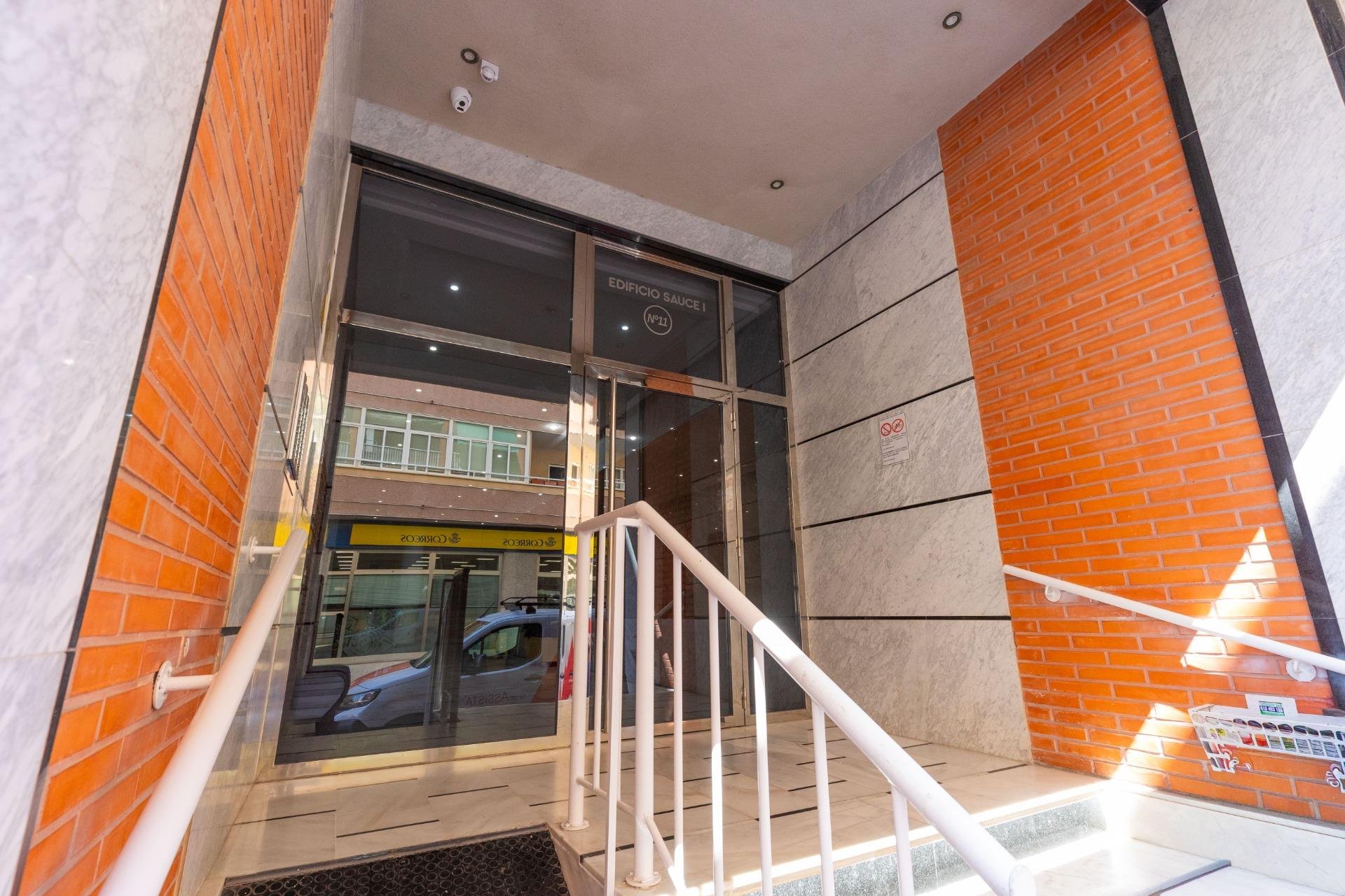 Resale - Apartment / Flat * - Torrevieja * - Playa del Cura *