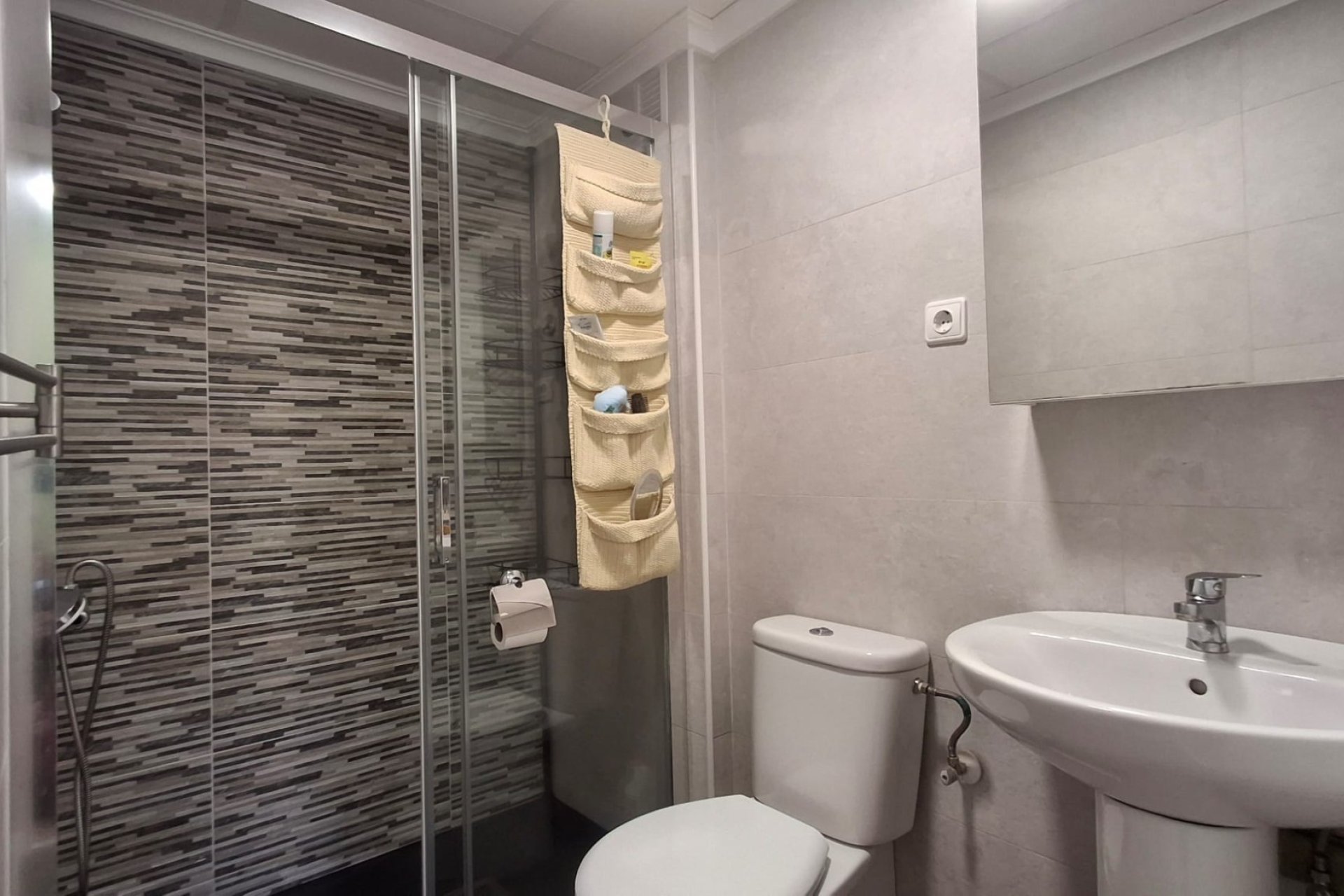 Resale - Apartment / Flat * - Torrevieja * - Playa del Cura *