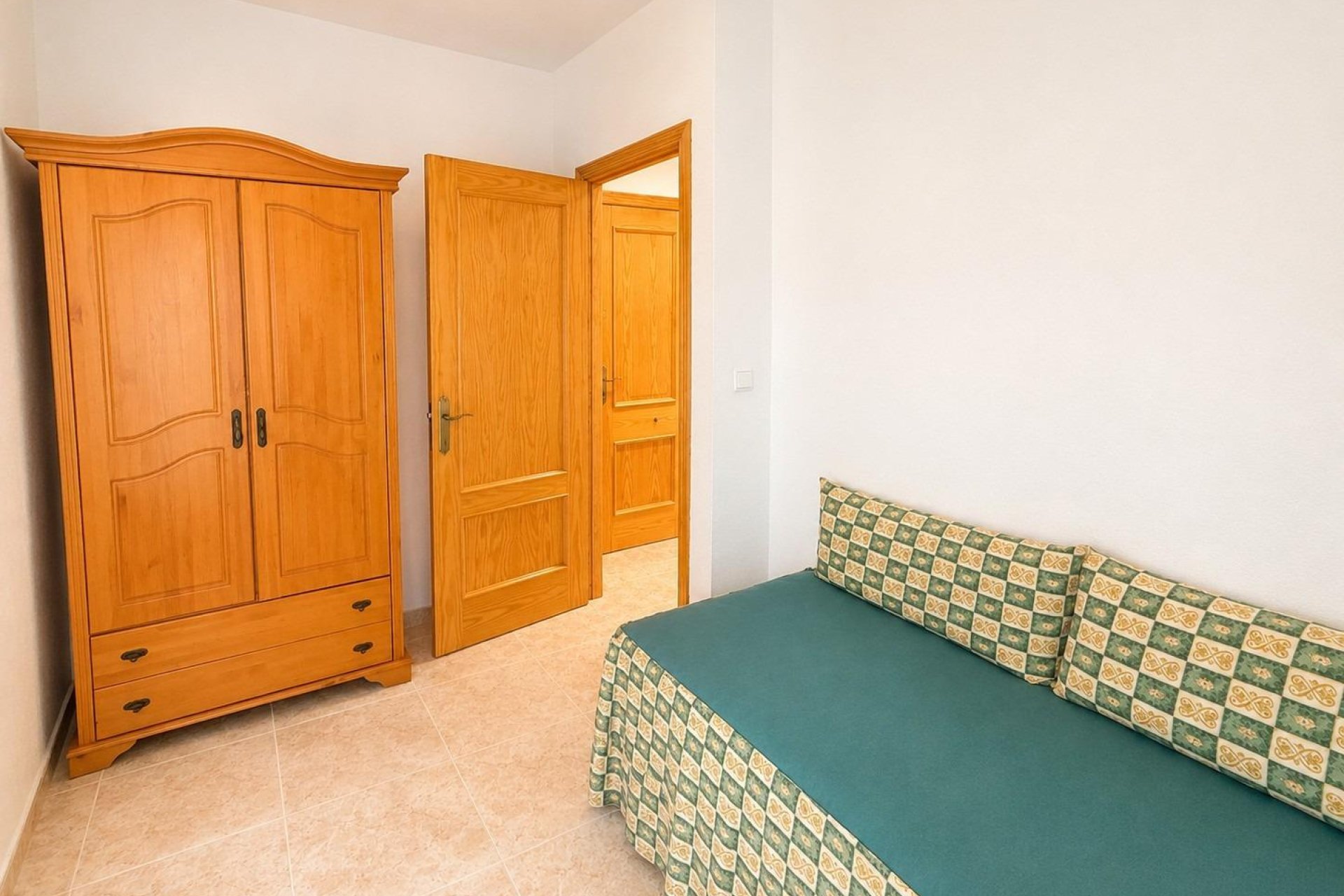 Resale - Apartment / Flat * - Torrevieja * - Playa del Cura *