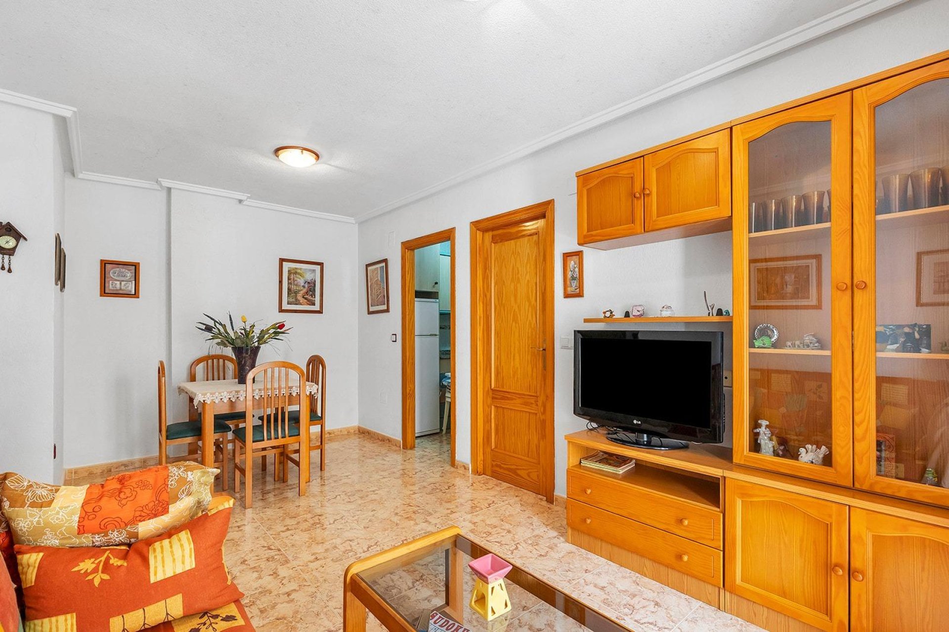 Resale - Apartment / Flat * - Torrevieja * - Playa del Cura *