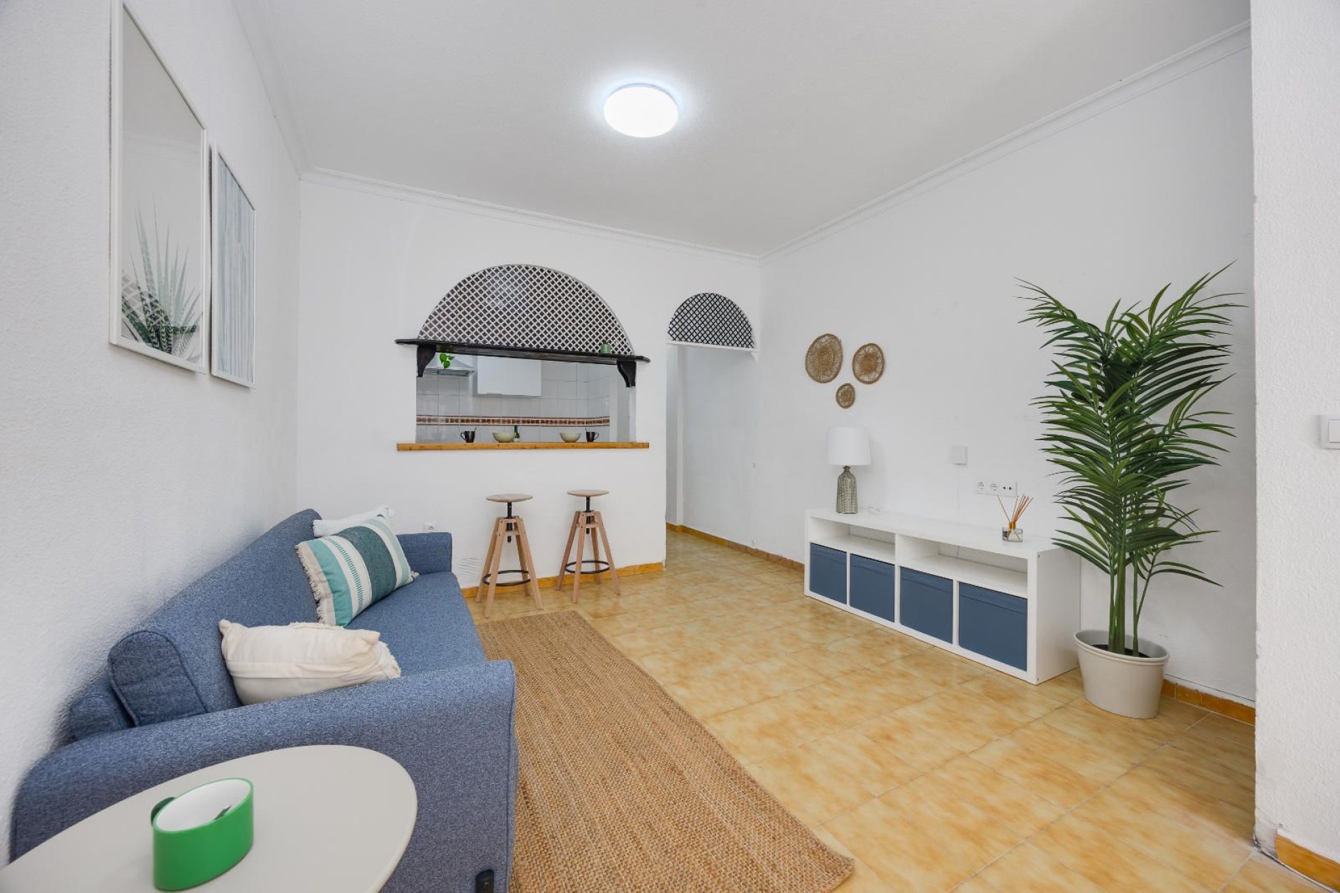 Resale - Apartment / Flat * - Torrevieja * - Playa del Cura *