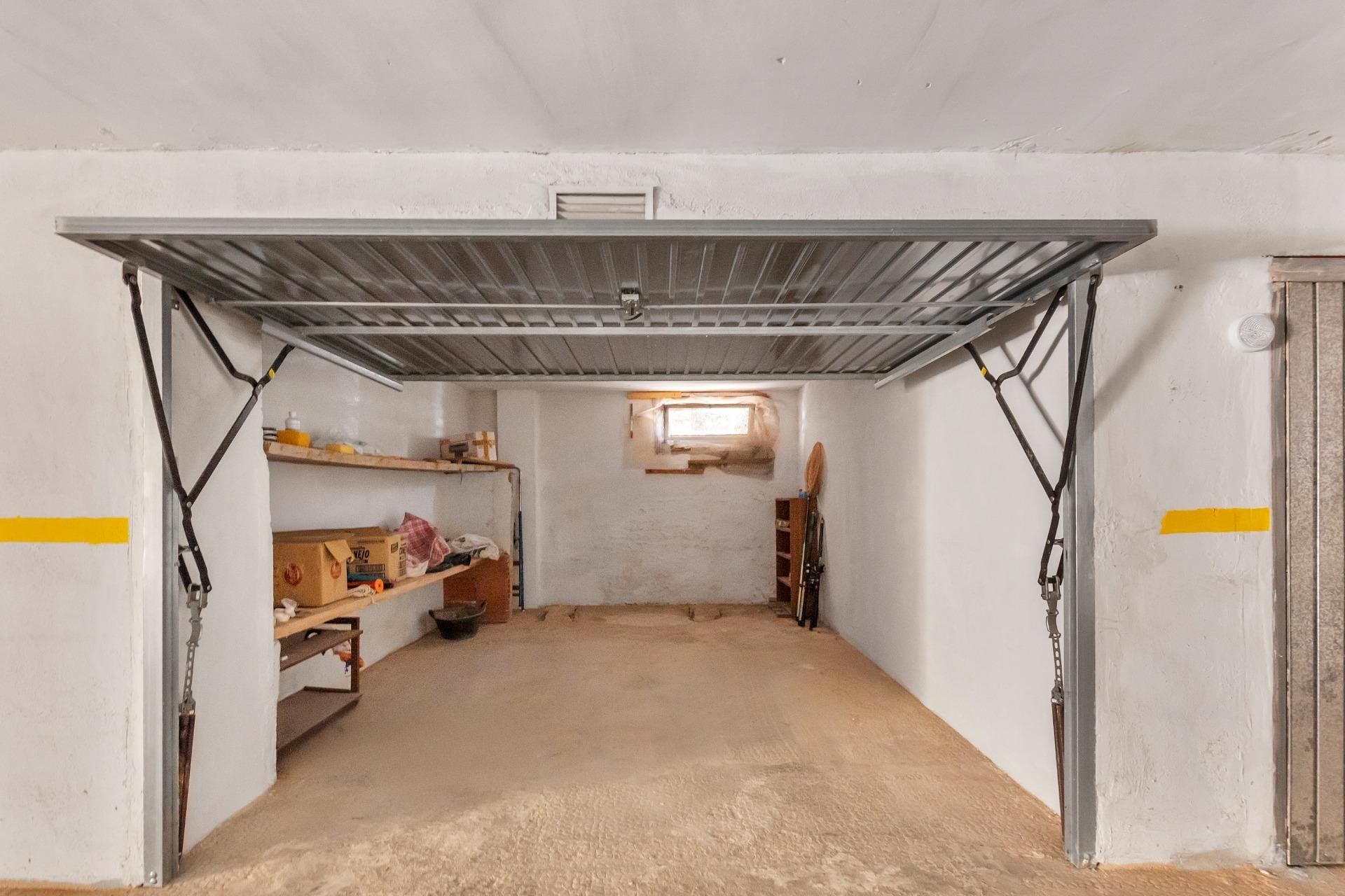 Resale - Apartment / Flat * - Torrevieja * - Playa del Cura *