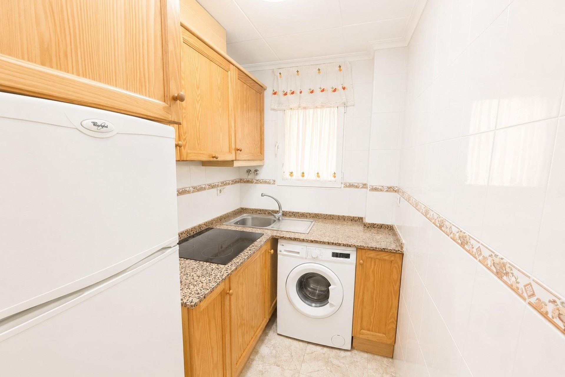 Resale - Apartment / Flat * - Torrevieja * - Playa del Cura *