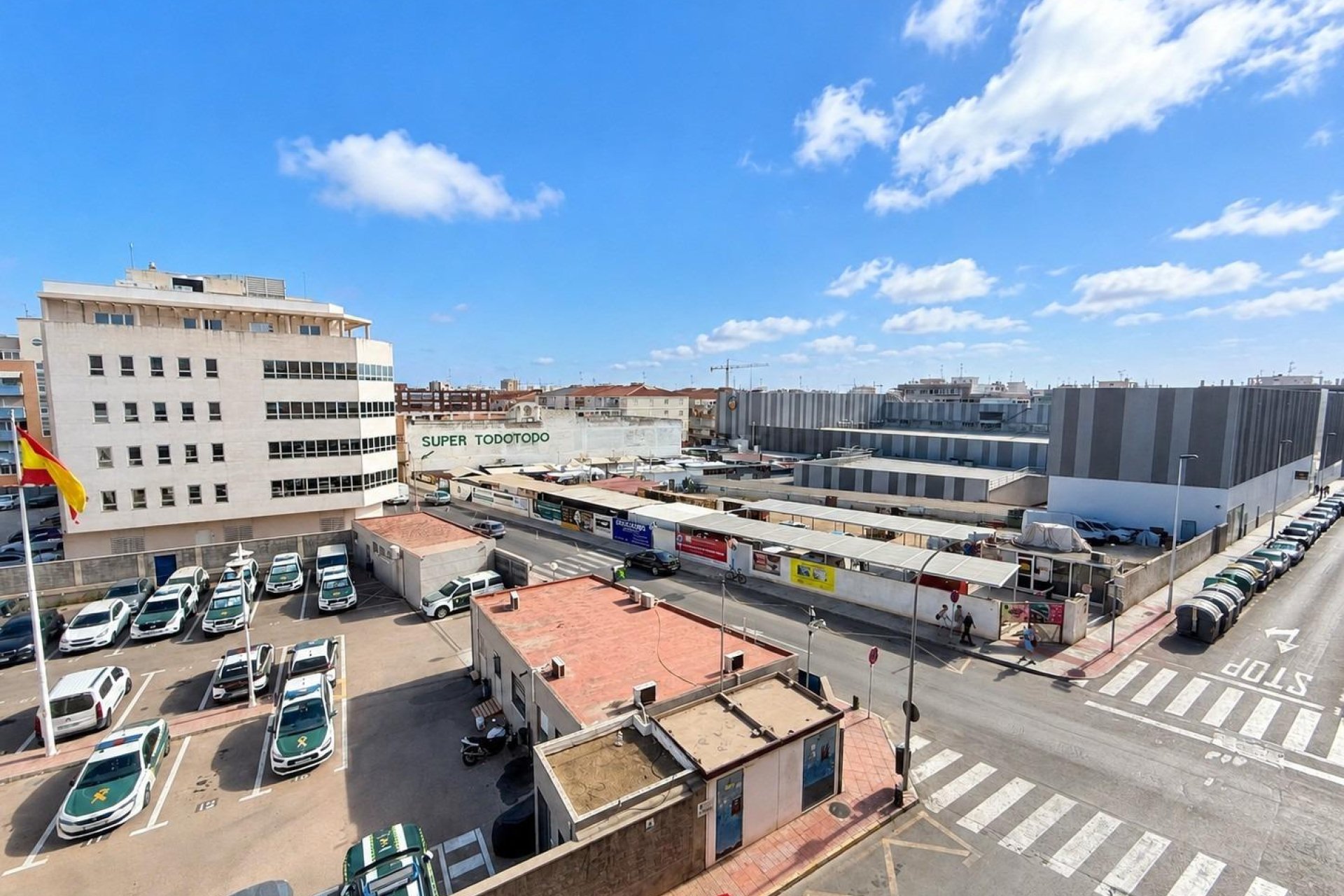 Resale - Apartment / Flat * - Torrevieja * - Playa del Cura *