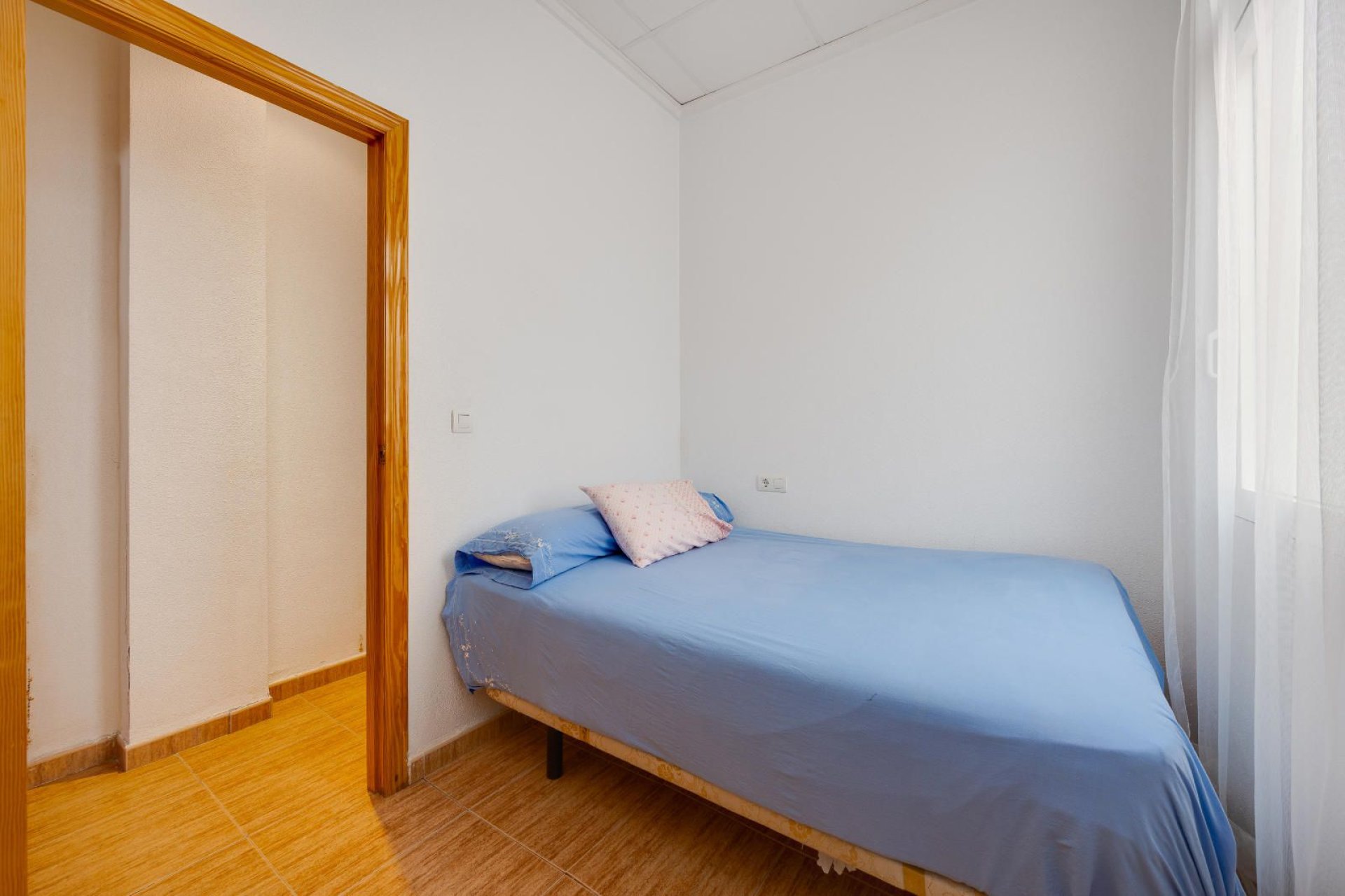 Resale - Apartment / Flat * - Torrevieja * - Playa del Cura *