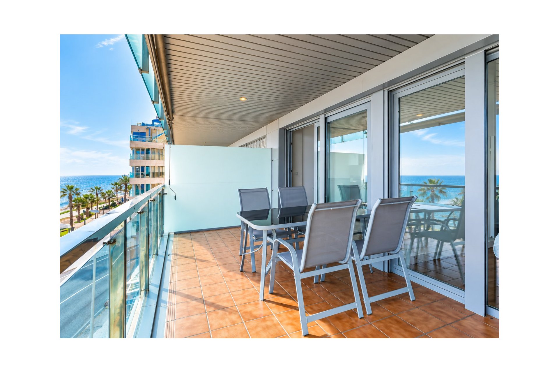 Resale - Apartment / Flat * - Torrevieja * - Playa del Cura *