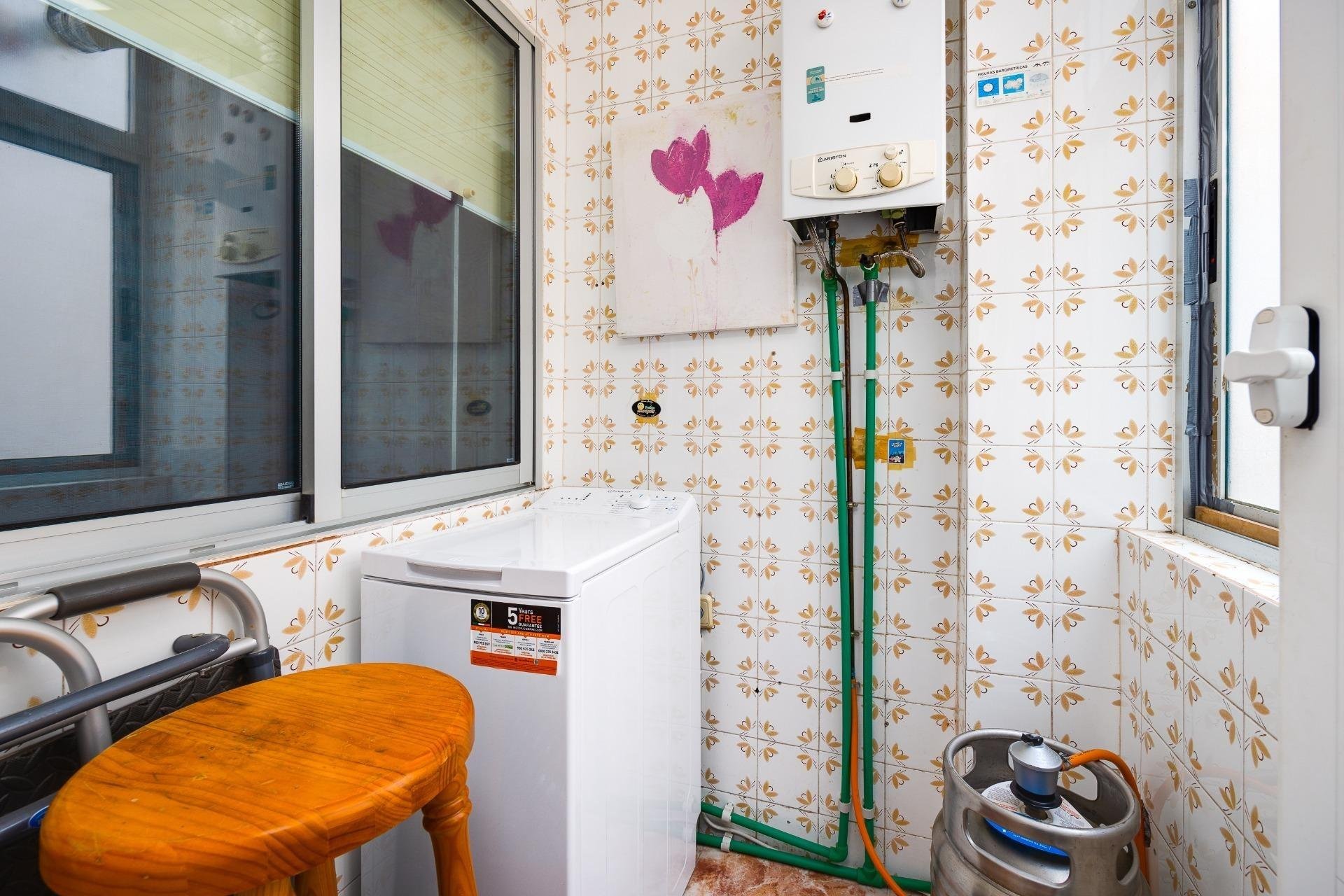 Resale - Apartment / Flat * - Torrevieja * - Playa del Cura *
